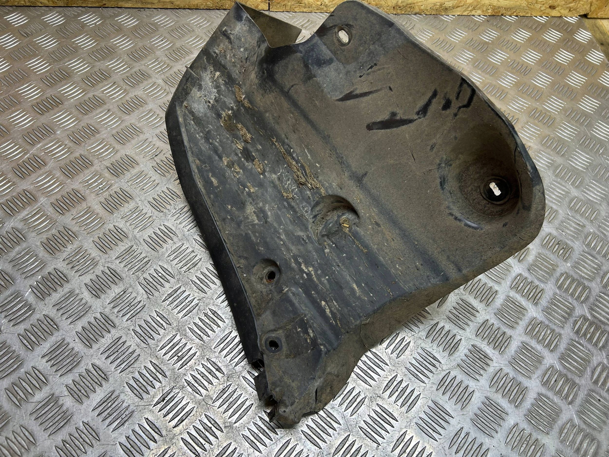 mudguard rear. left side Mazda 6 2016 GHP950351