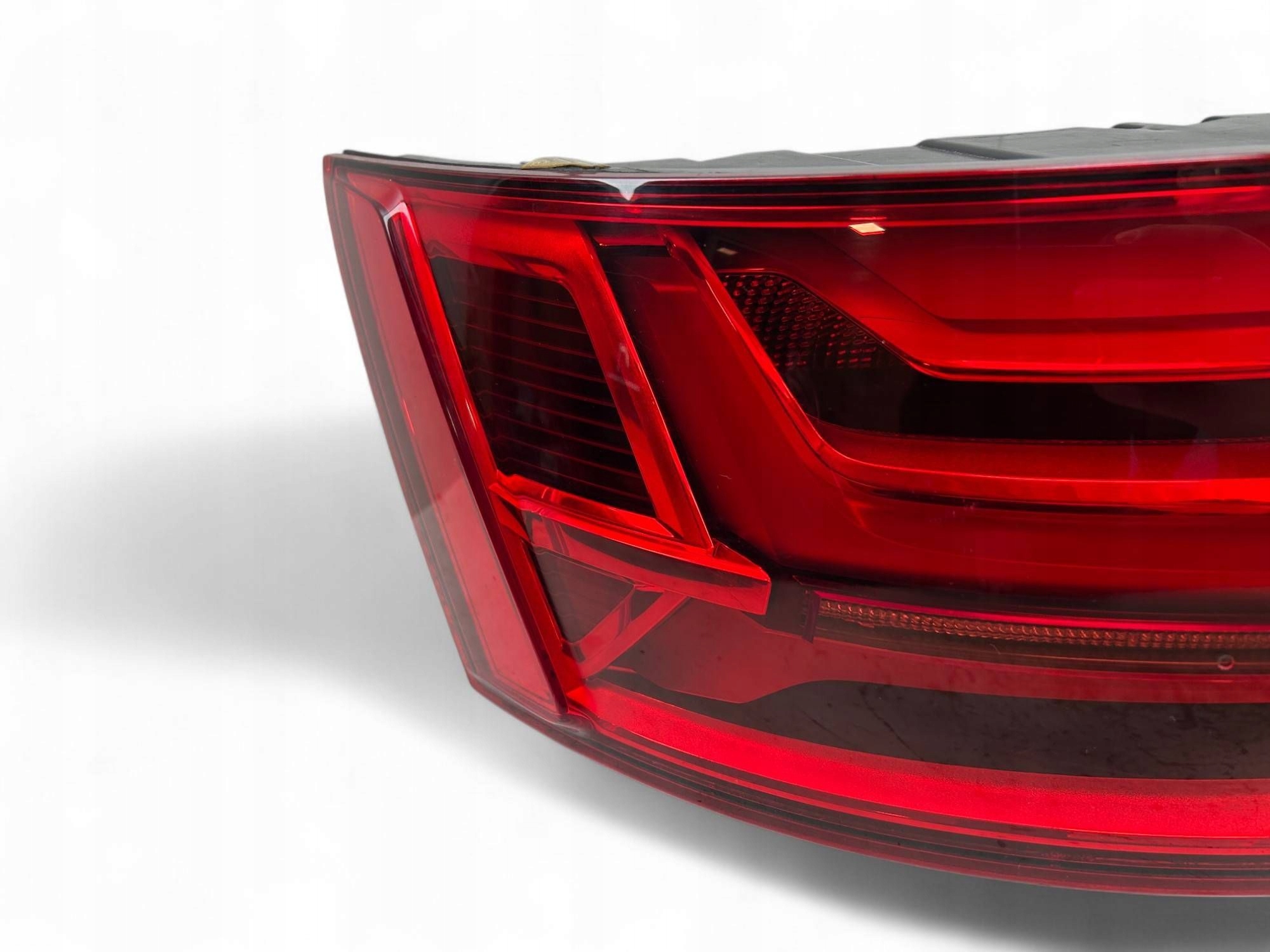 Audi Q7 4M 2017 фонарь