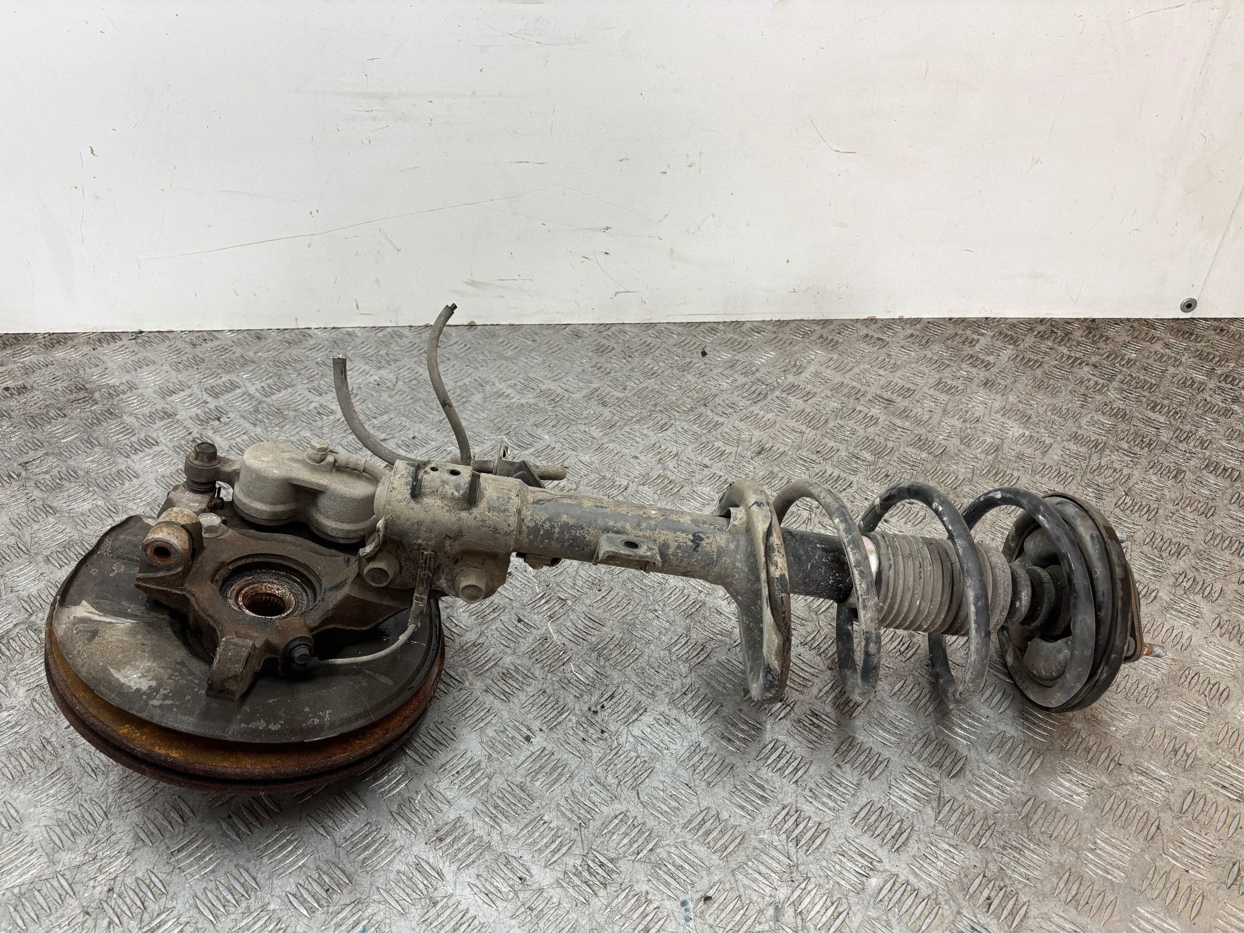 swing McPherson right MITSUBISHI OUTLANDER II 2.2 DID 07