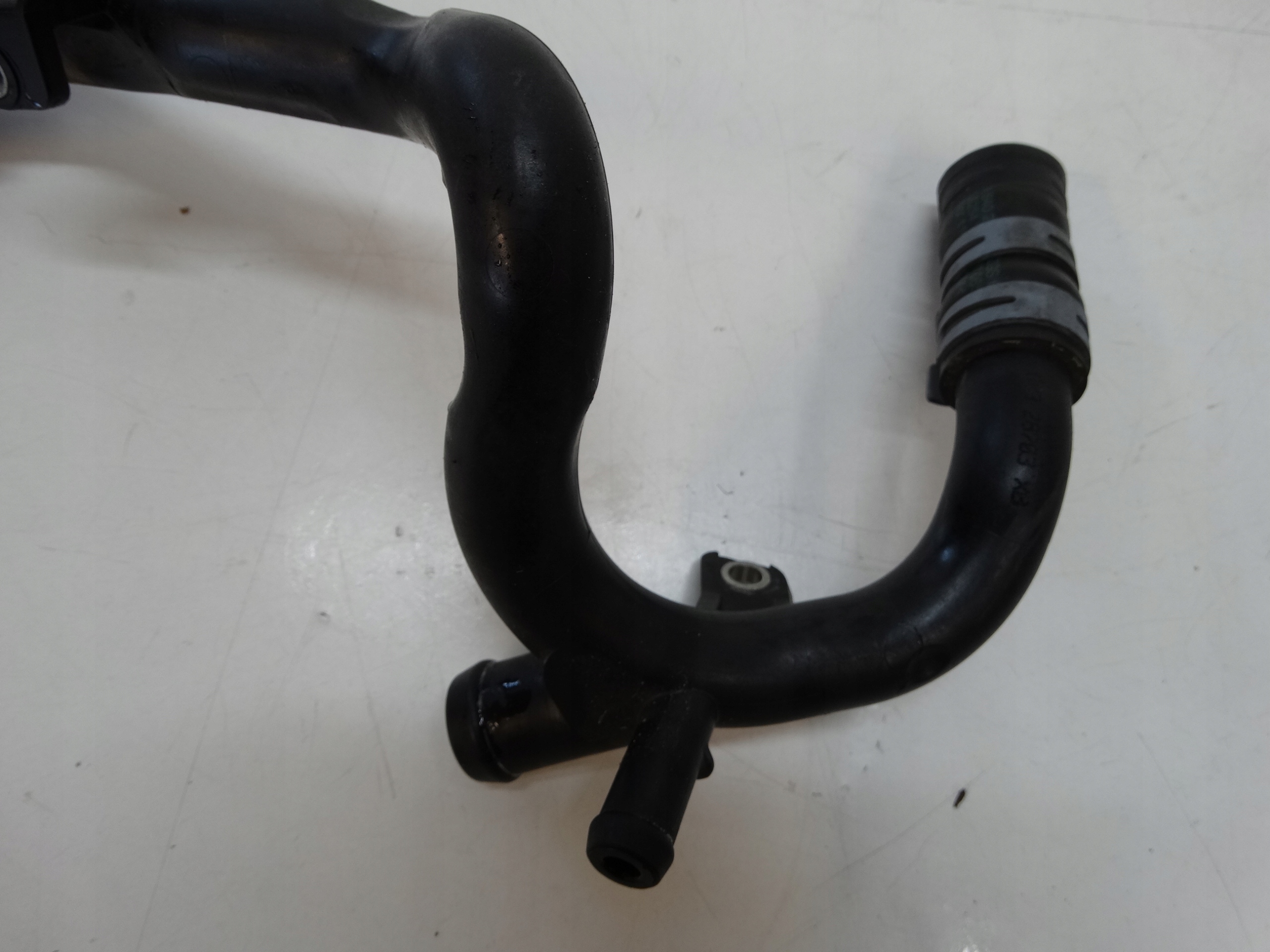 prijenos crijevo cijev vode MERCEDES W169 A6402001452