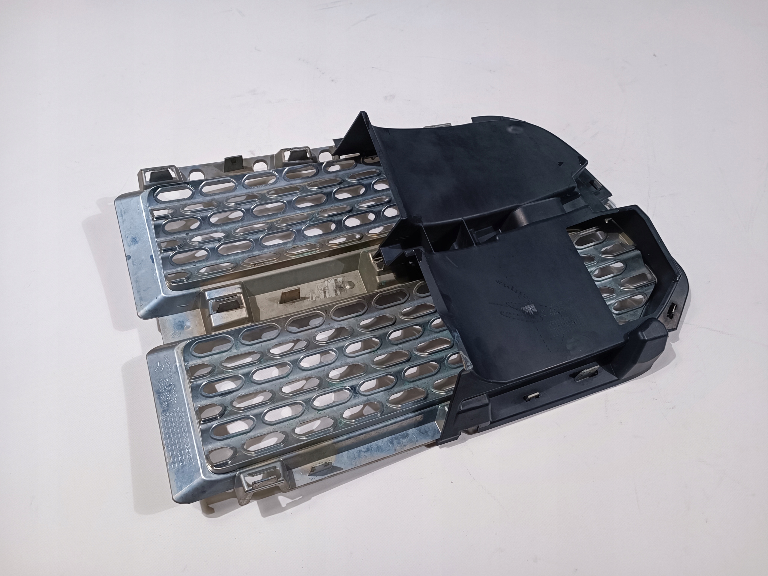 grill grille grid grilla right Dodge RAM 1500 2013