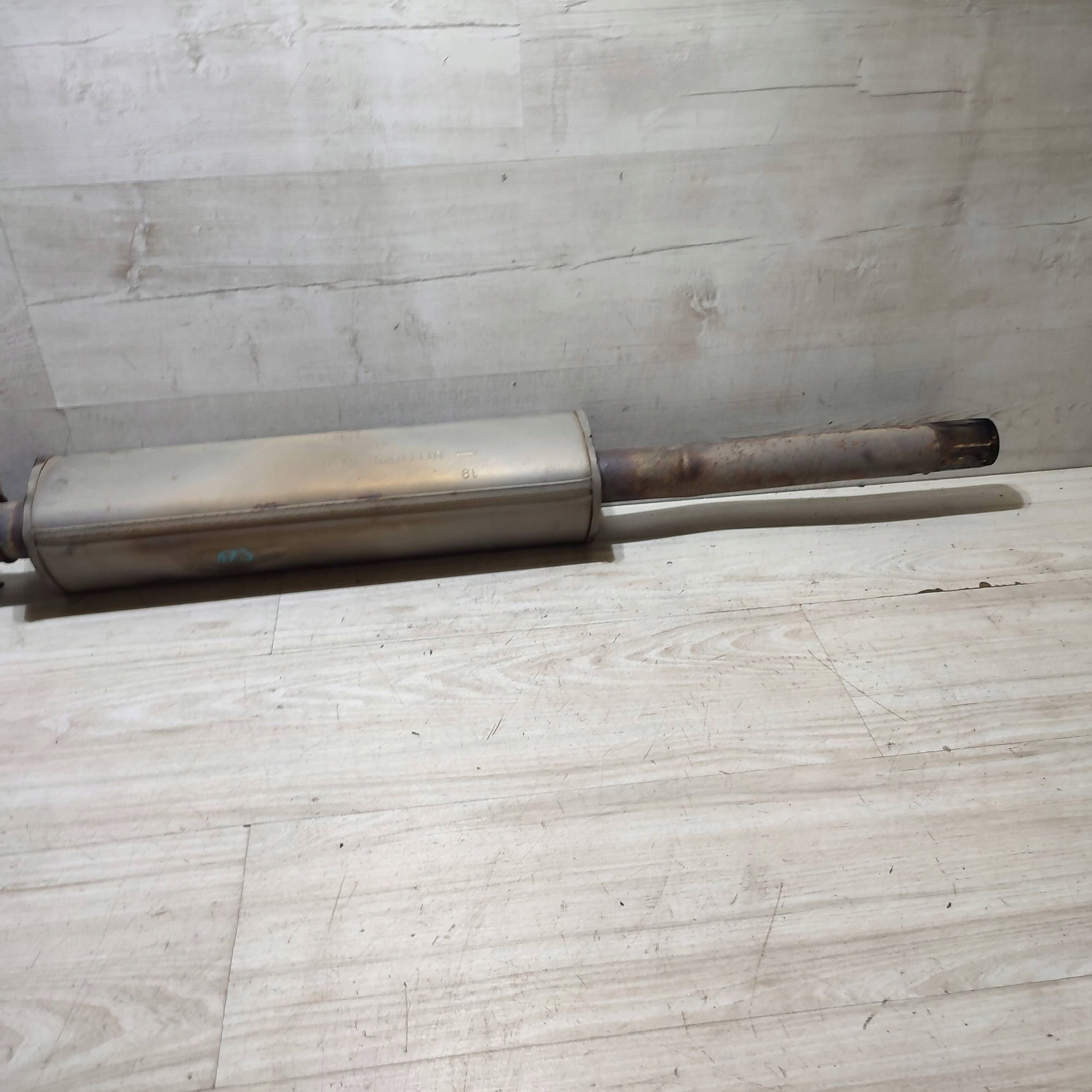 Tlumik mitte Fiat 500X 52011110