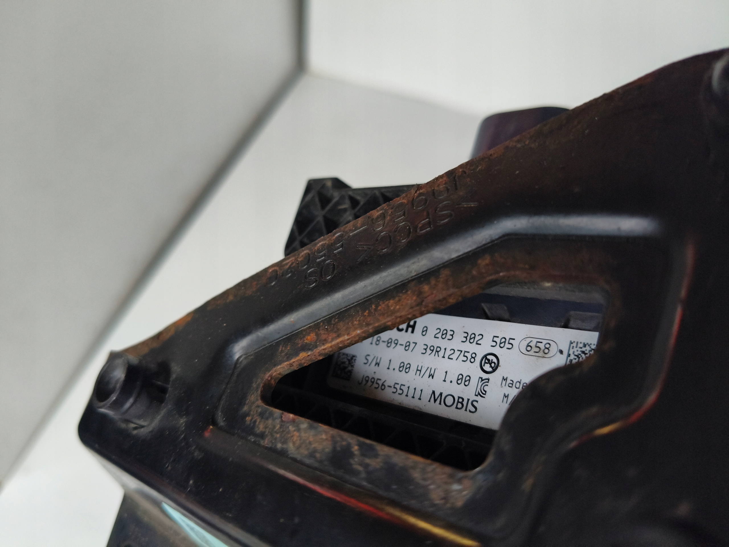 RADAR DISTRONIC ACC sensor HYUNDAI J9956-55111