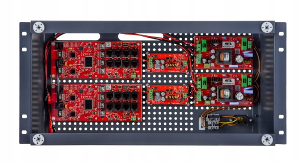 Zestaw buforowy do 16 kamer Ip switch PoE 16P+2G IPUPS-16-20-R5U0 Atte