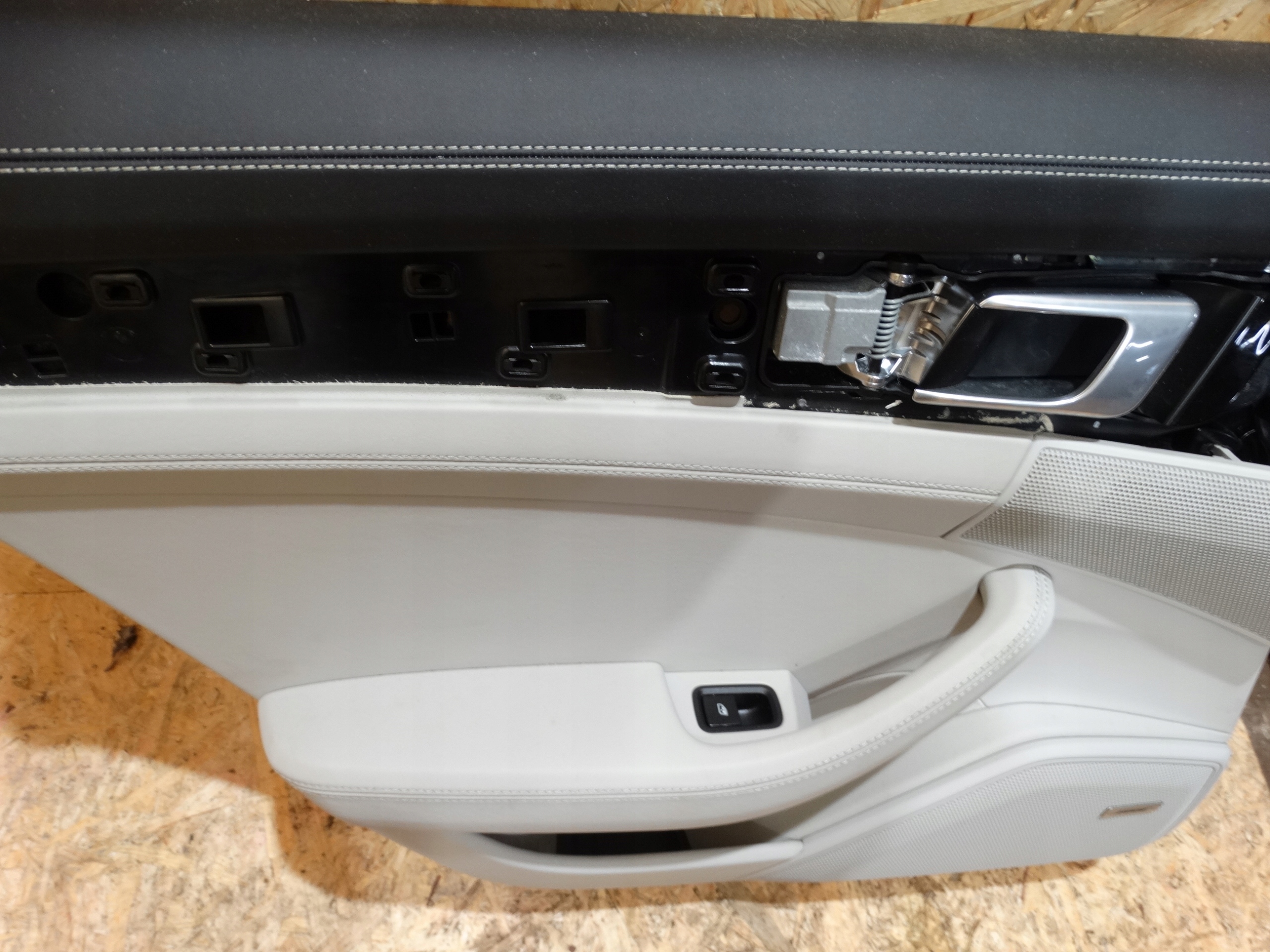 side door rear left PORSCHE PANAMERA 971 1