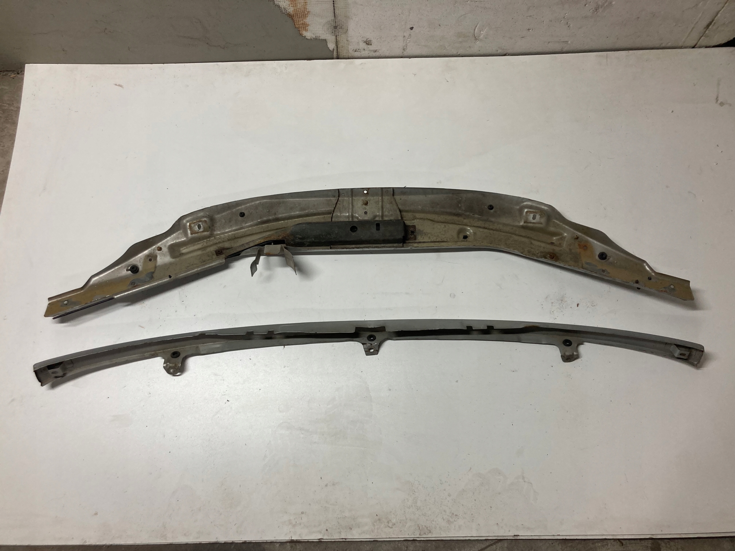 pillar upper sider tension belt LDV MAXUS 04-09r.