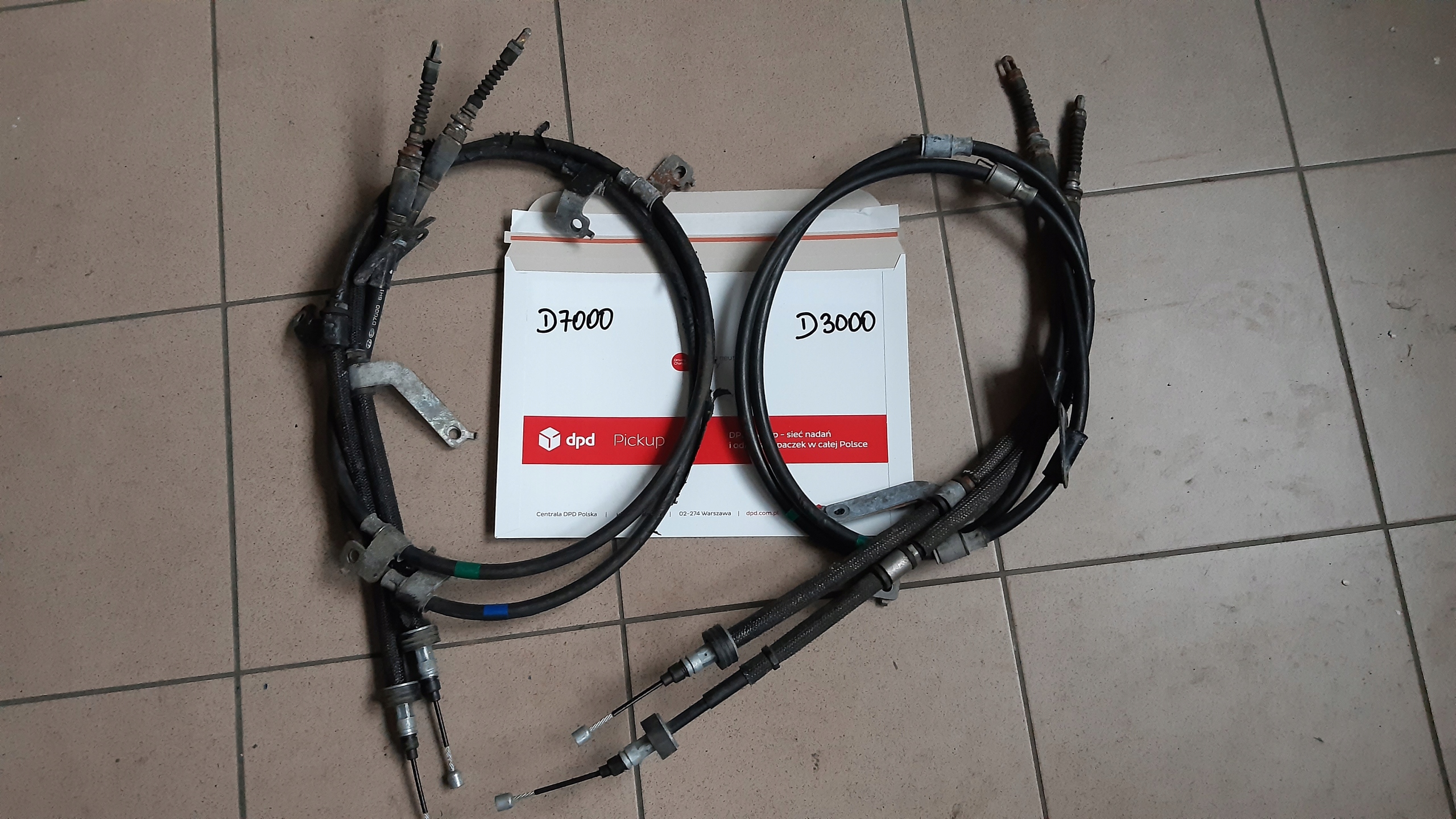 59770-D7000 59760-D7000 - HYUNDAI TUCSON II 2015-20 ТРОСИ РУЧНОГО ГАЛЬМА