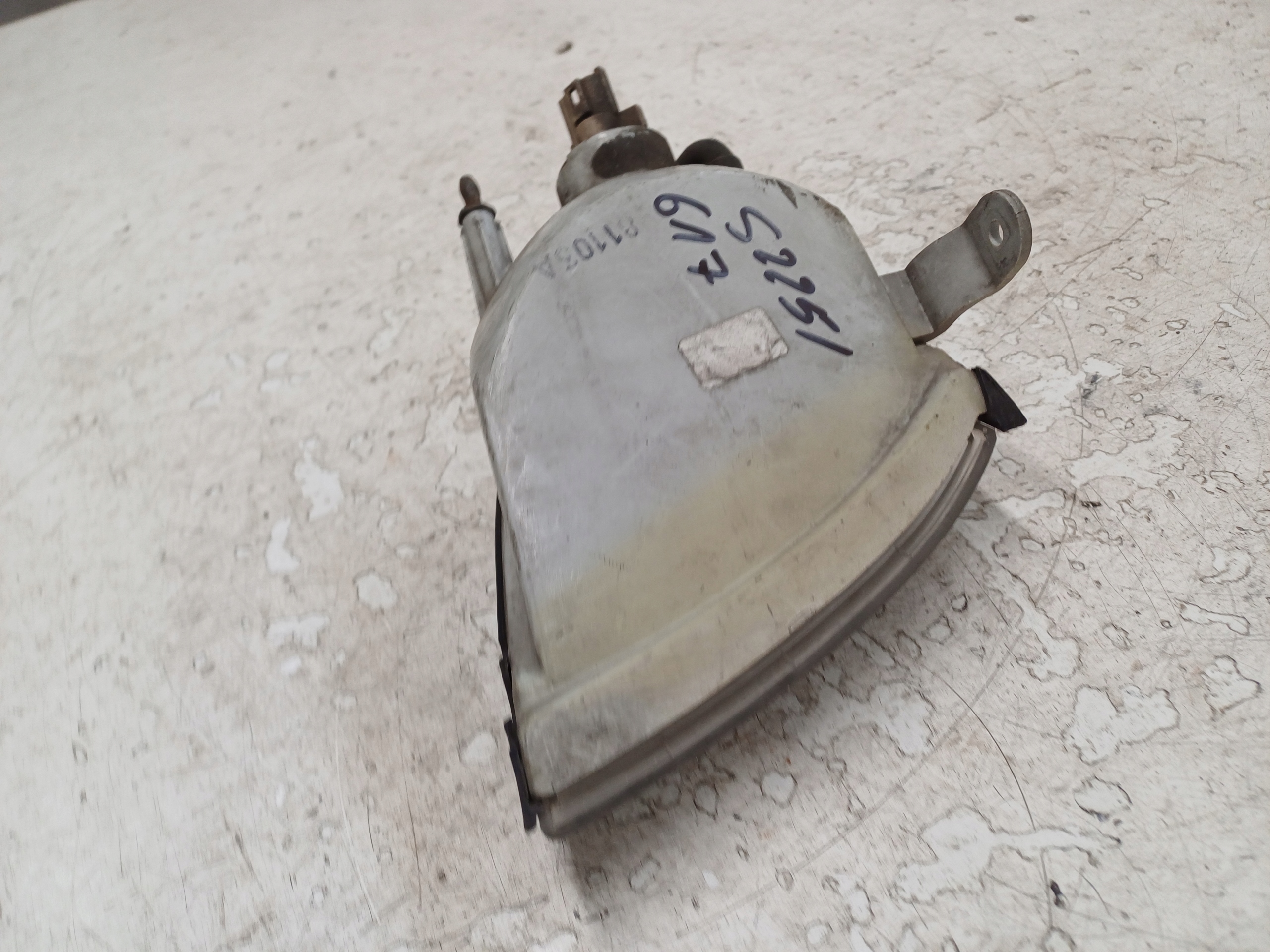 Hyundai 97- поворотник 923014A0