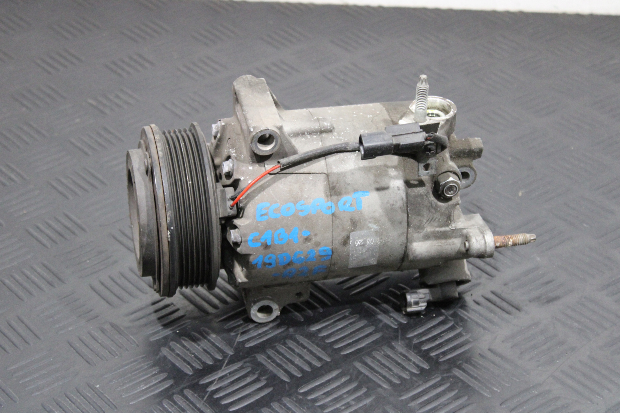 compressor of the air conditioning compressor; FORD ECOSPORT MK2 C1B1-19D629-A2F