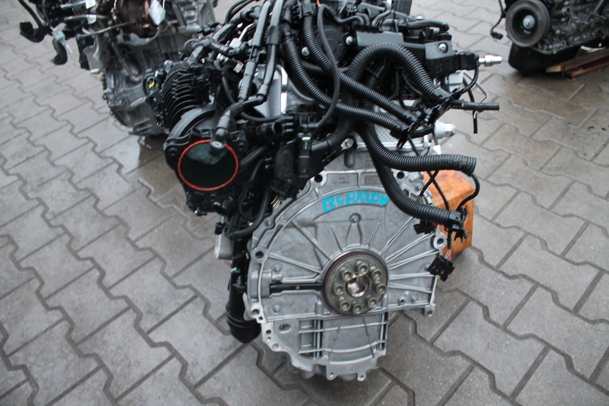 engine complete BMW 20TYS KM 258PS B48A20H