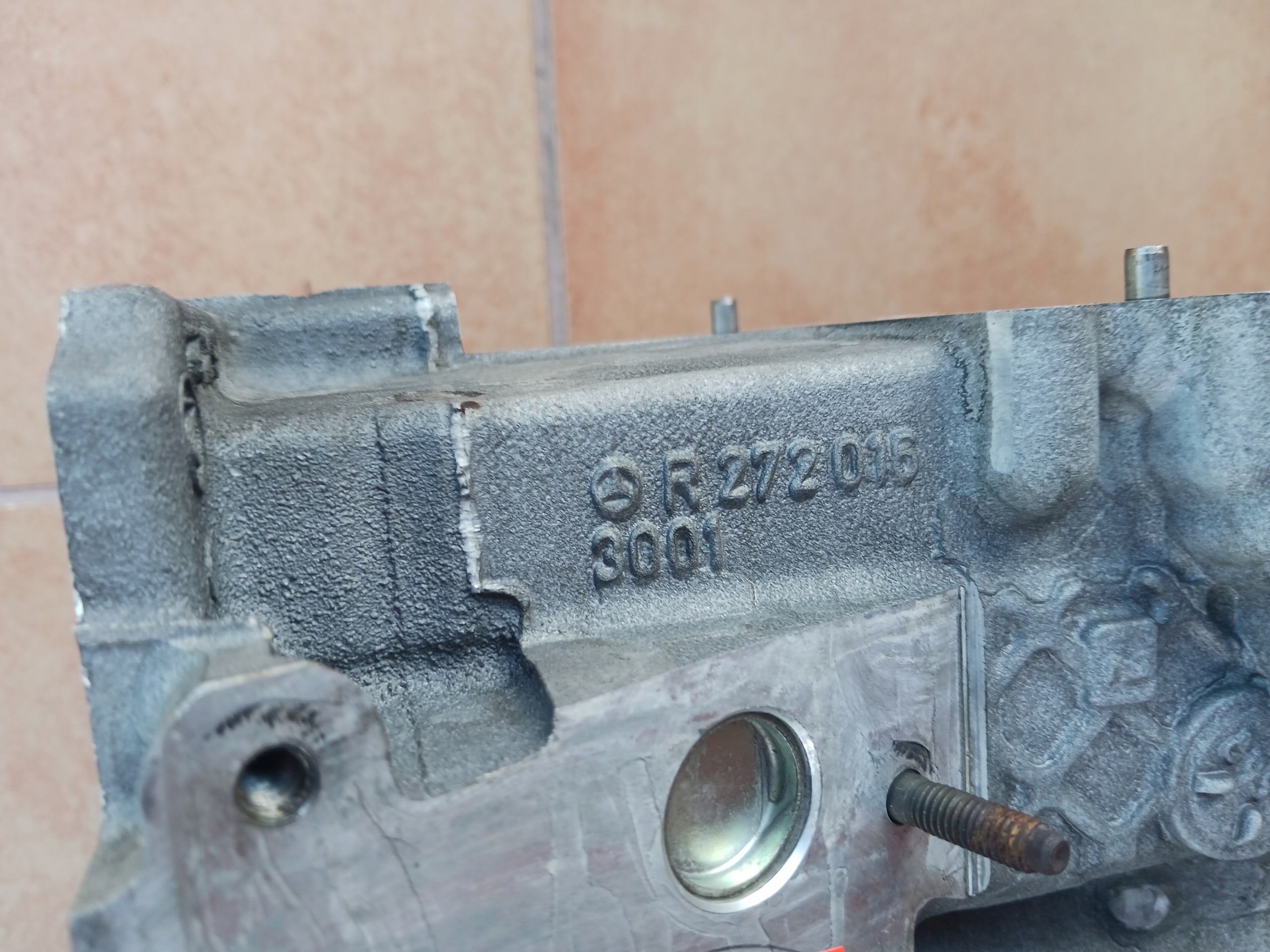 TESTATA MERCEDES W212 W219 3,5 CGI R2720163001