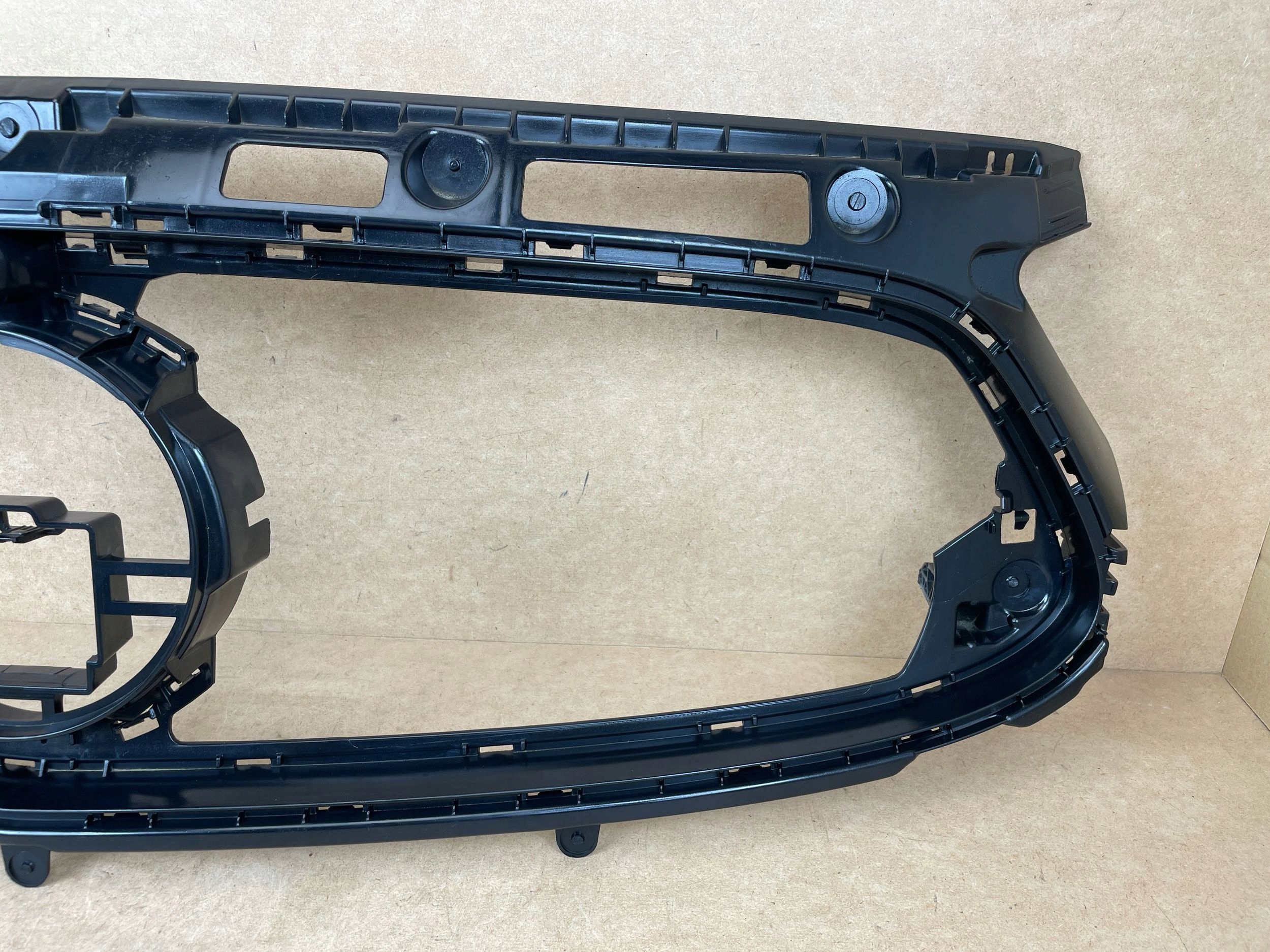 pillar frame holder grille GRILA MERCEDES GLA 247 2019- A2478884001
