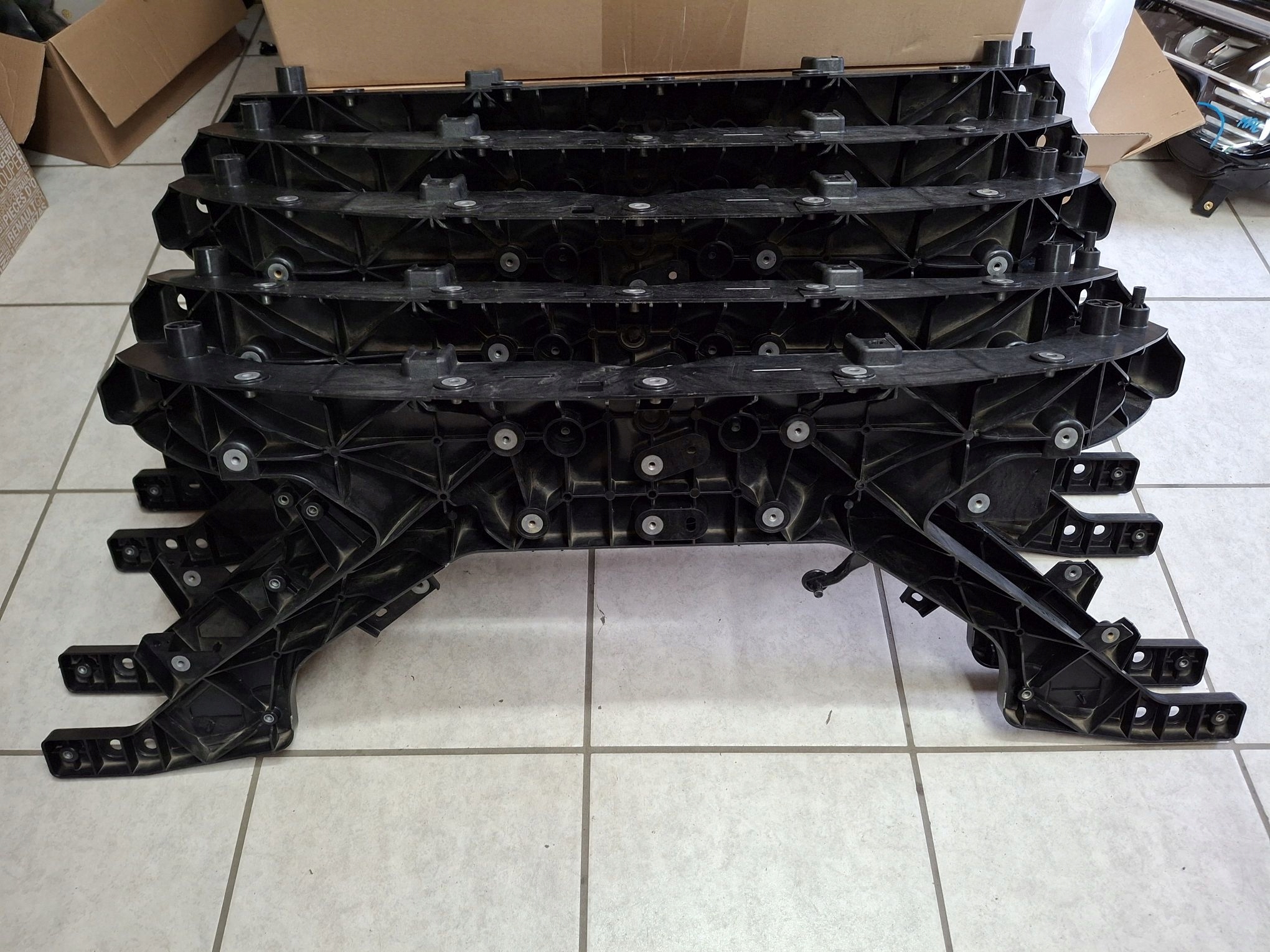 support panel for radiators pillar TESLA Y 2020R->