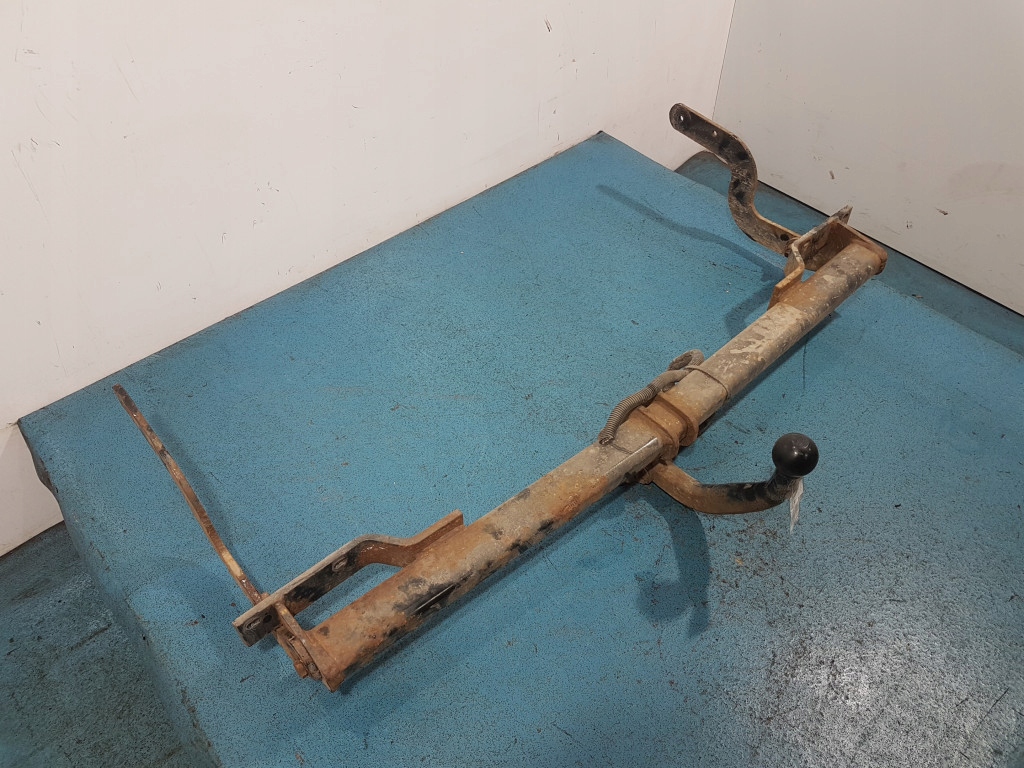 PEUGEOT 308 I LIFT KOMBI HAK DO PRZYCZEPY Numer katalogowy producenta 01