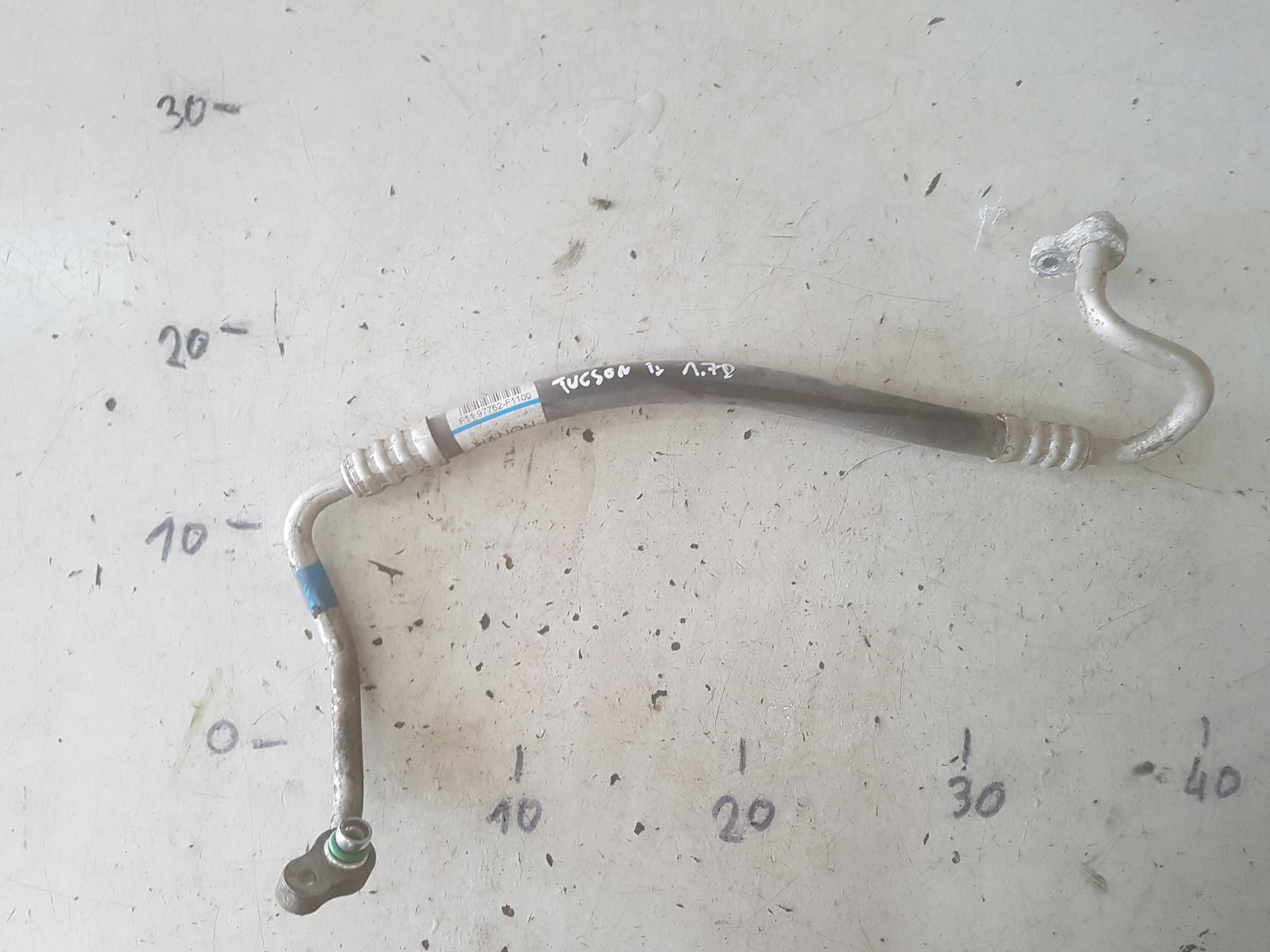 TUCSON 3 III 15-18 1.7 CRDI КАБЕЛЬ КОНДИЦИОНЕРА