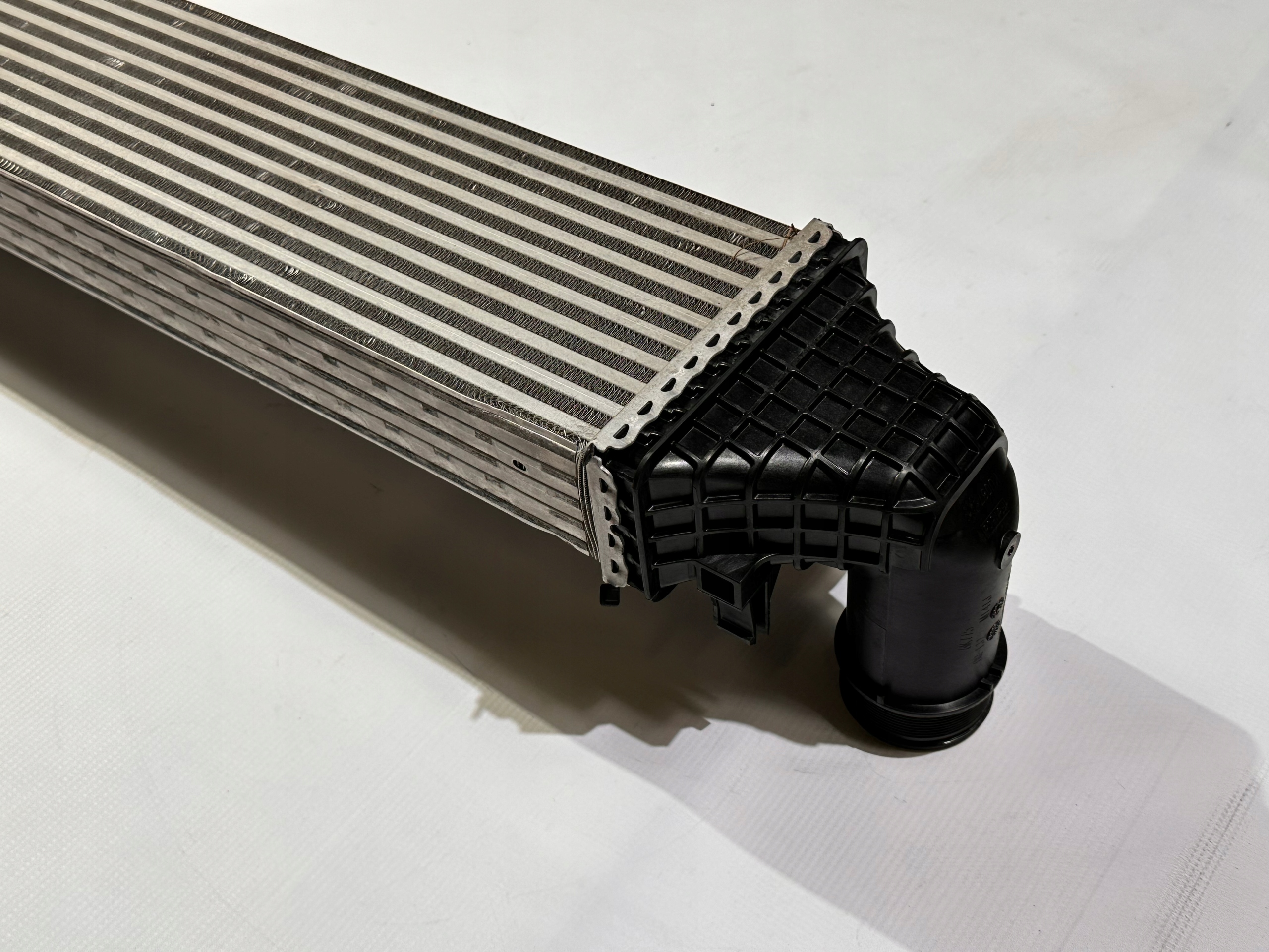 Kühler luft Intercooler Ford Explorer 2.3 3.0 2020+