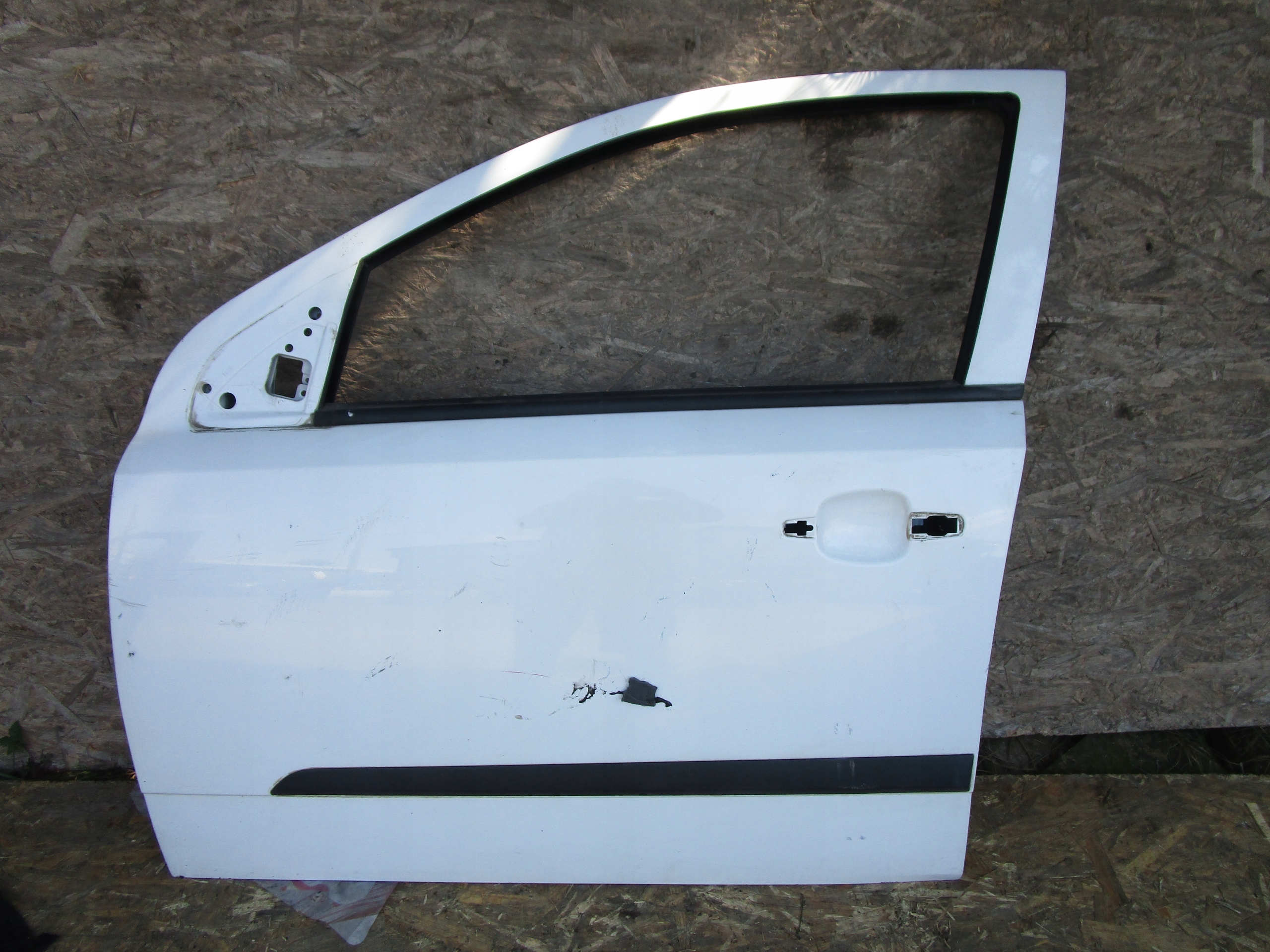 Drzwi przód lewe Opel Astra III 3