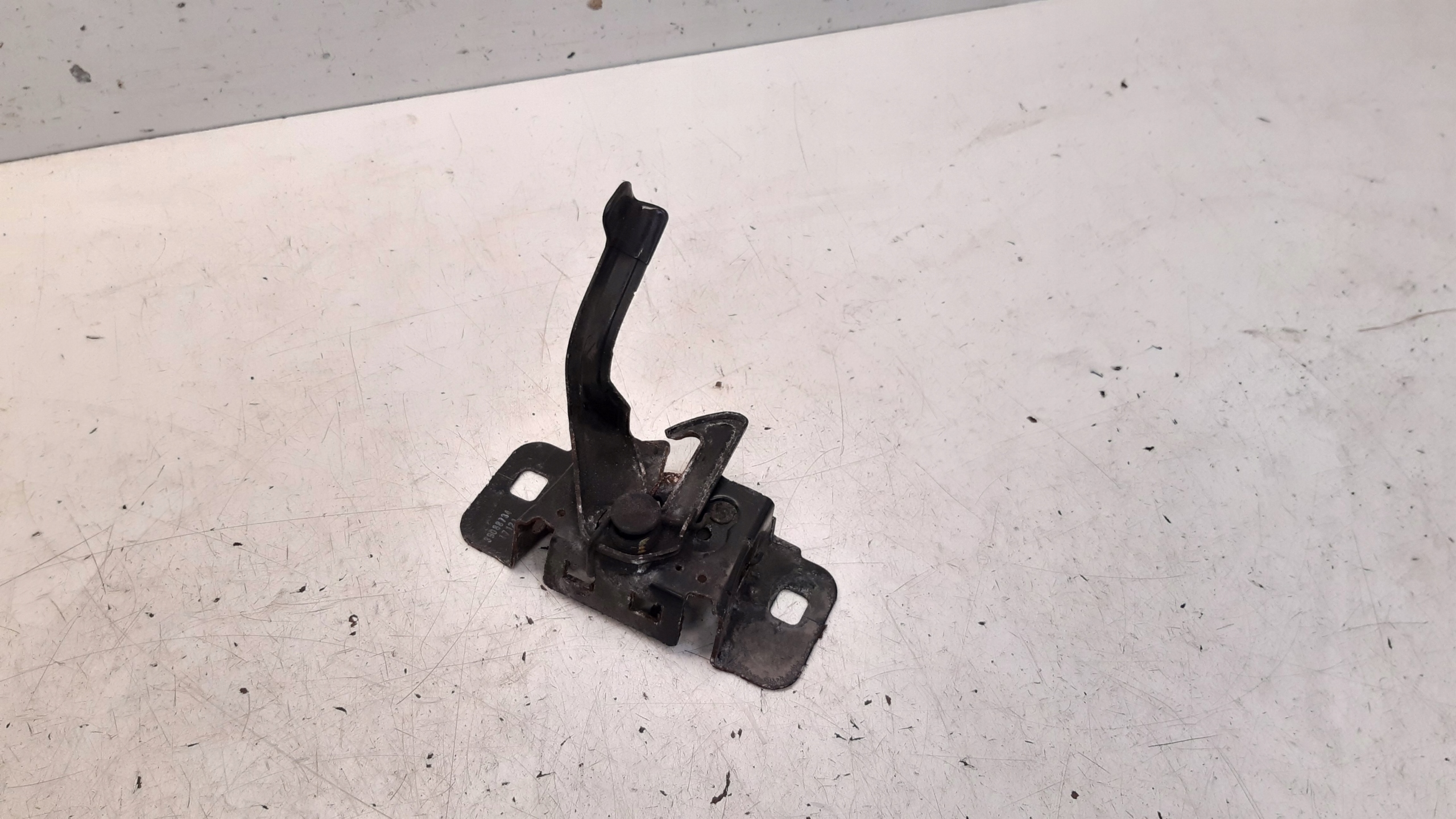 bonnet latch lock 39088734 Opel Astra K