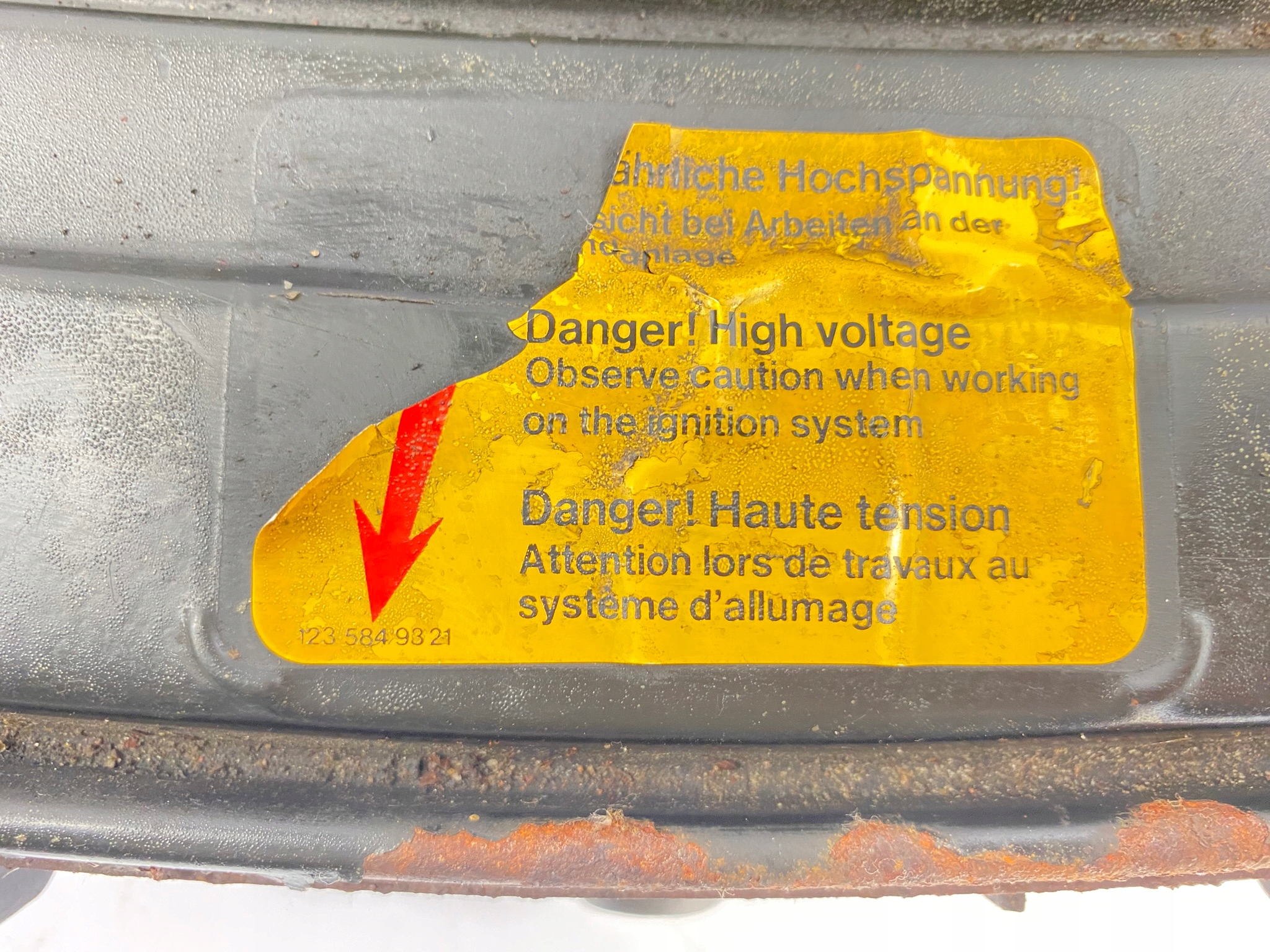 корпус салонного фильтра Воздух MERCEDES W124 200E 230E W201 2.0e 2.3 0150948802