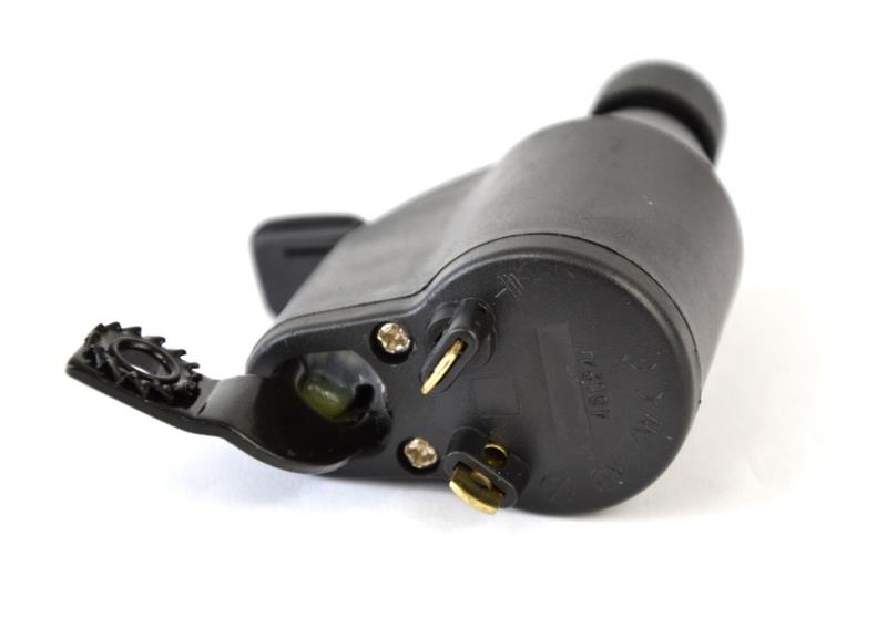 Dynamo lewe plastik czarne 2 złącza Marka Dynamo