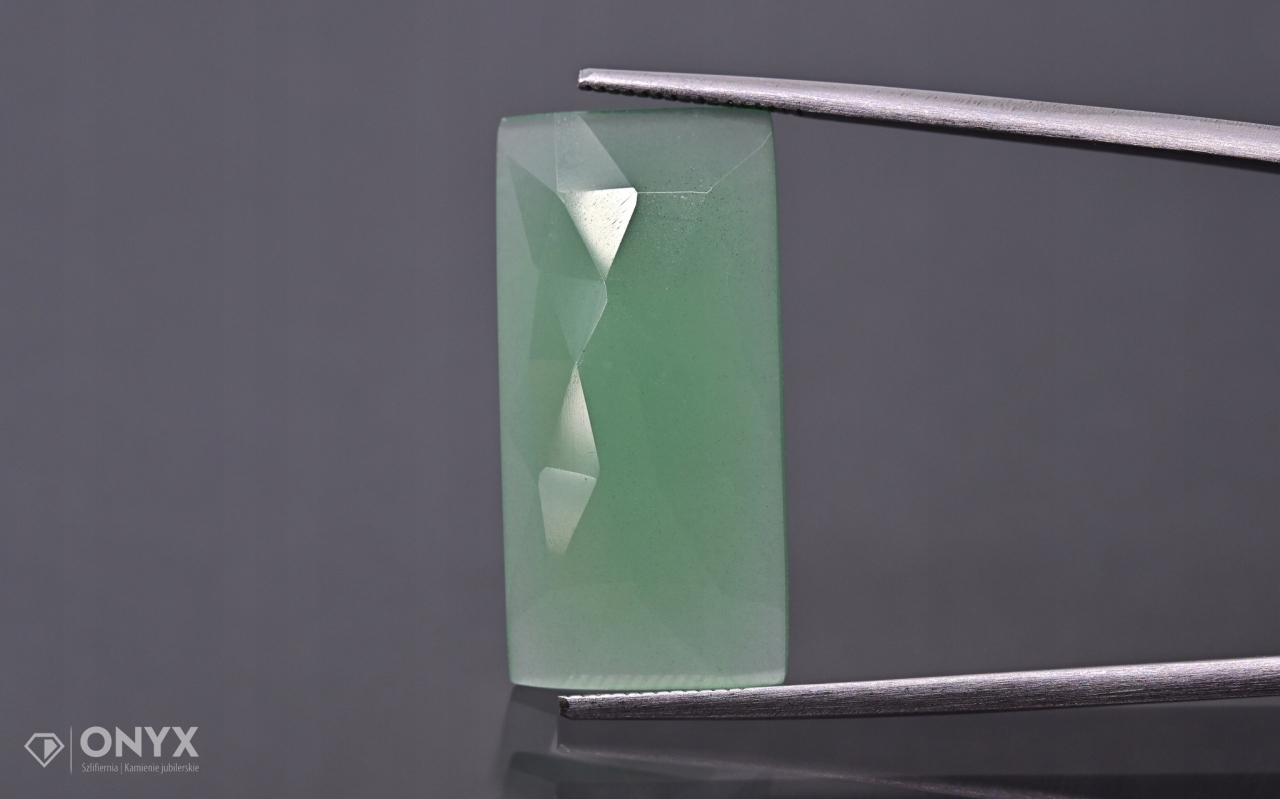 Serpentinit fasetovaná rozeta obdélník 25x12 mm