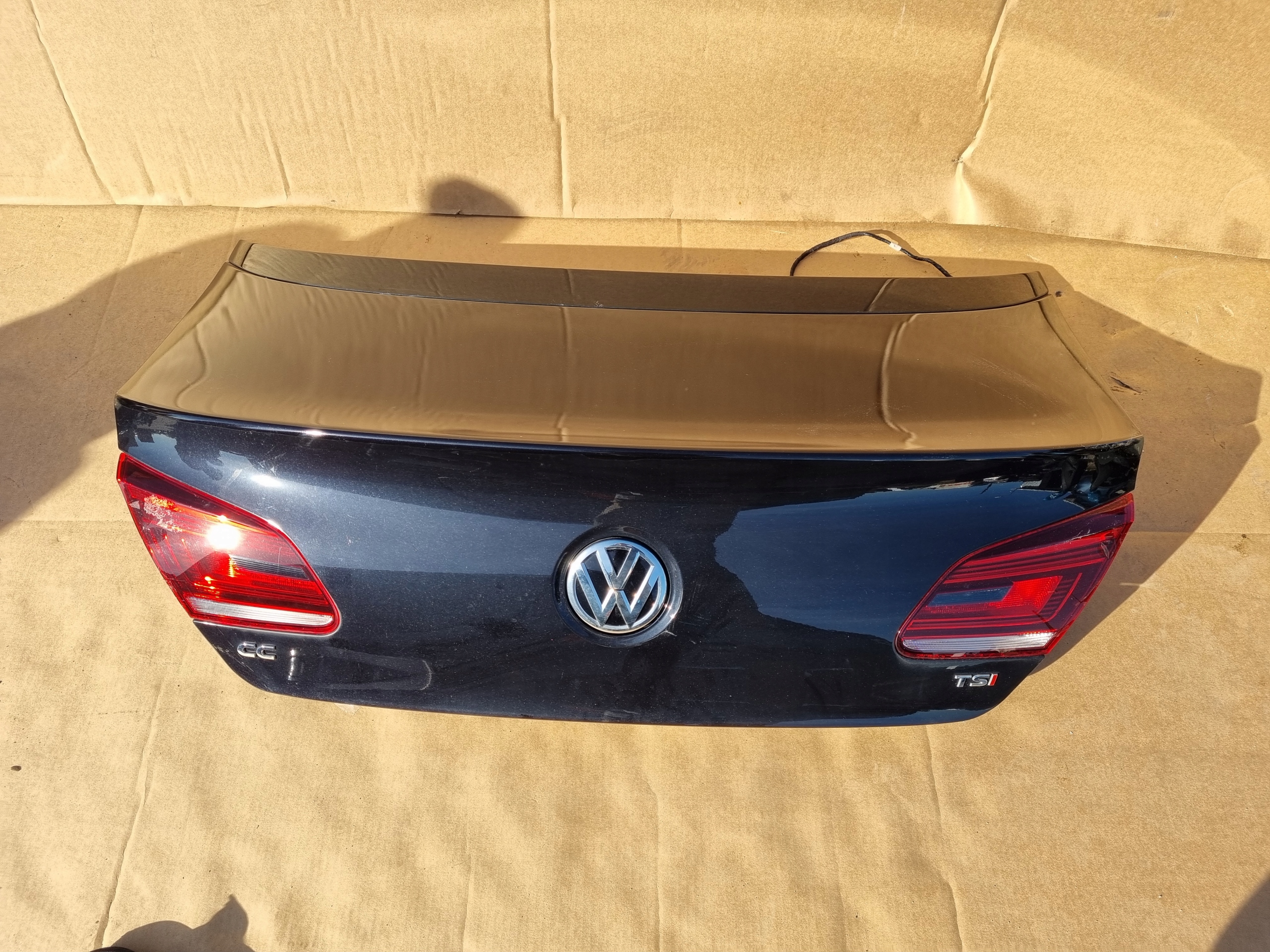 VW PASSAT CC LIFT KLAPA BAGAŻNIKA LC9X Producent części Volkswagen OE