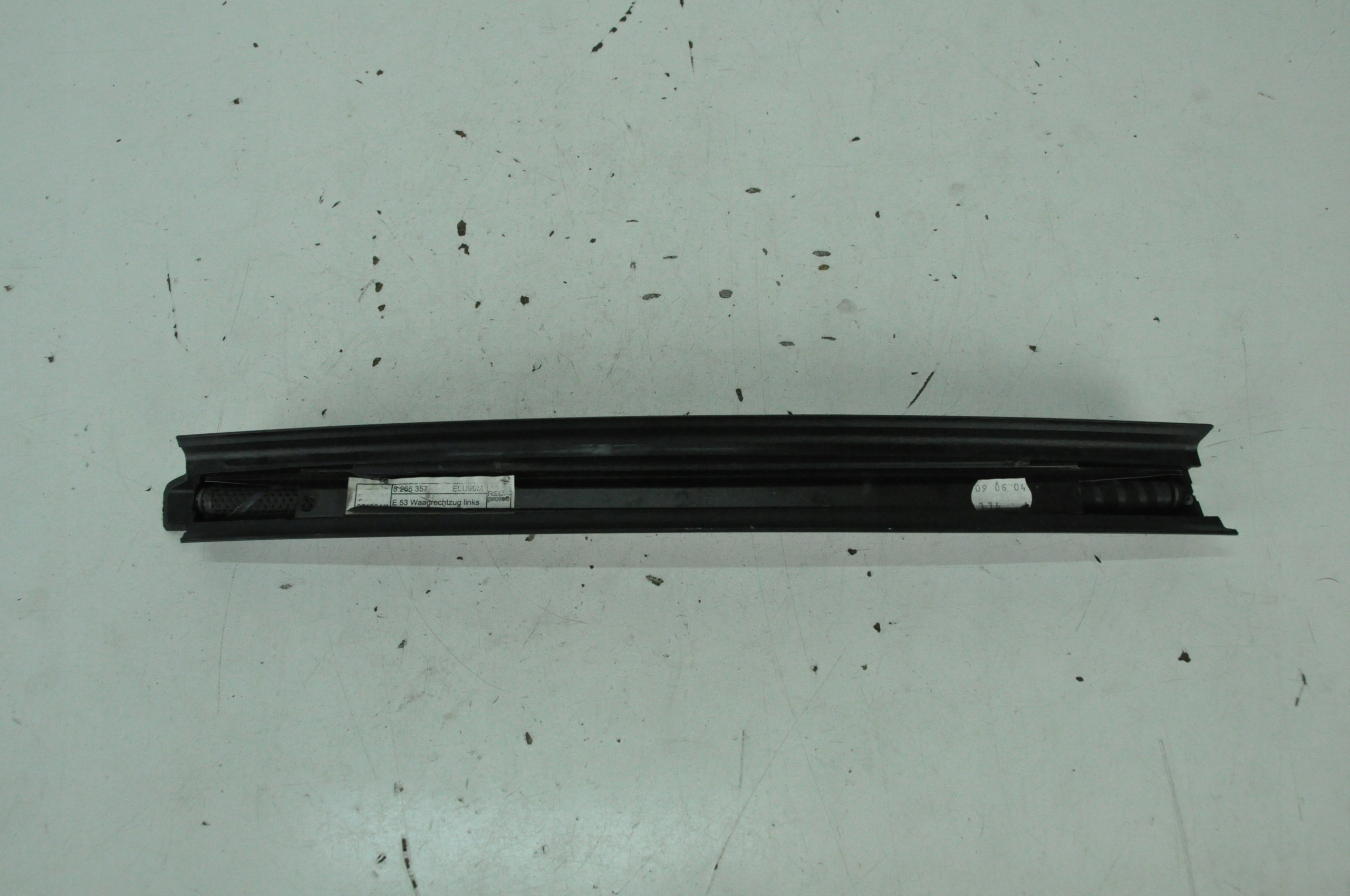 BMW X5 E53 ROLETA DRZWI PRZECIWSŁONECZNA LEWY TYŁ 8266357 Producent części BMW OE