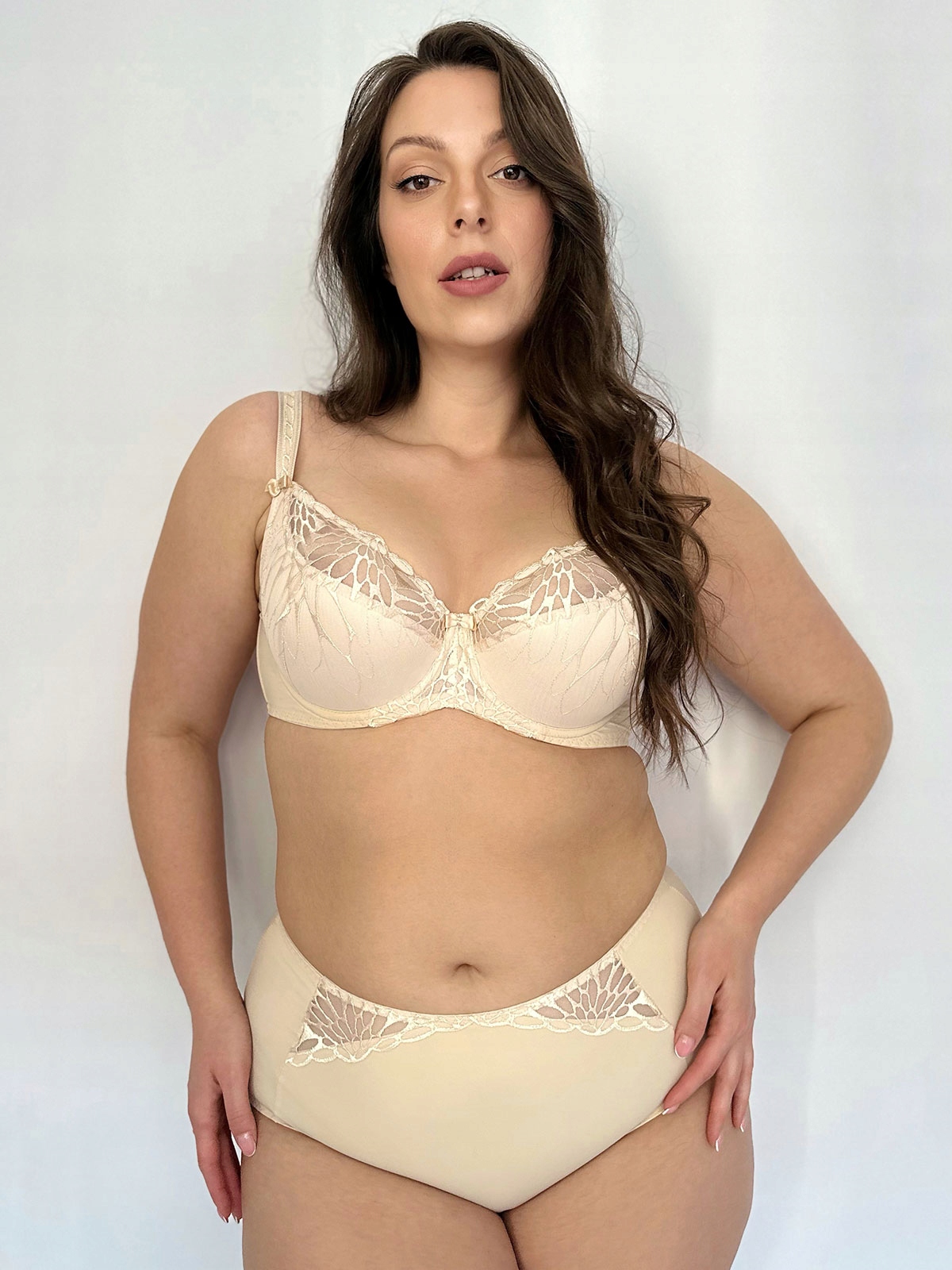 Polovyztužená podprsenka Sara K24 semi-soft béžová Dalia Lingerie 75K