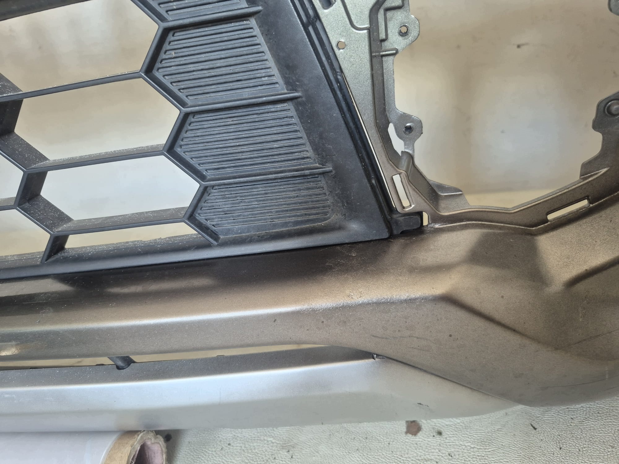 MITSUBISHI L200 V 5 15- bumper front front SPR 6400F763