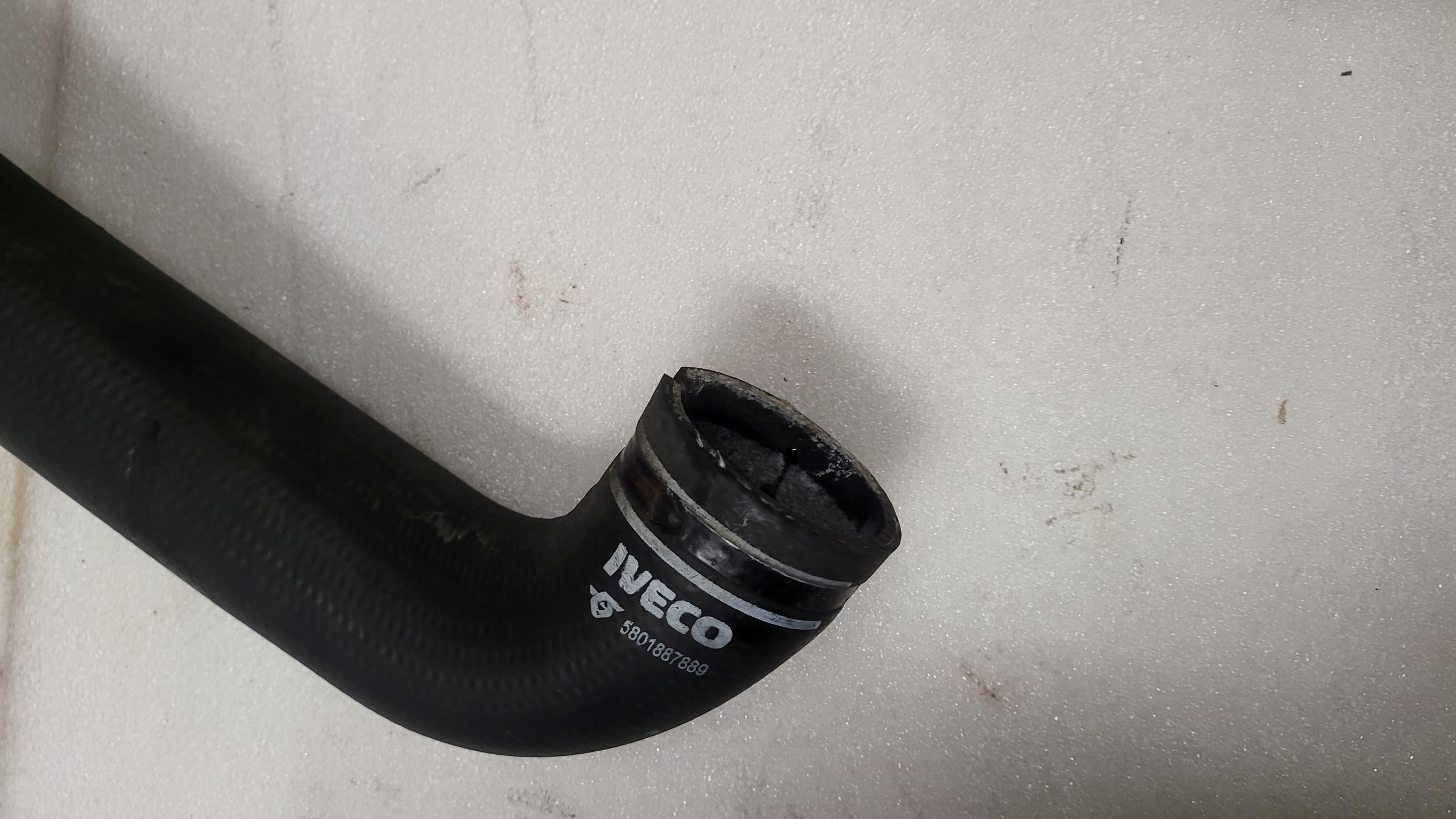Schlauch luft IVECO DAILY 3.0 HPI 170 2017 5801887889
