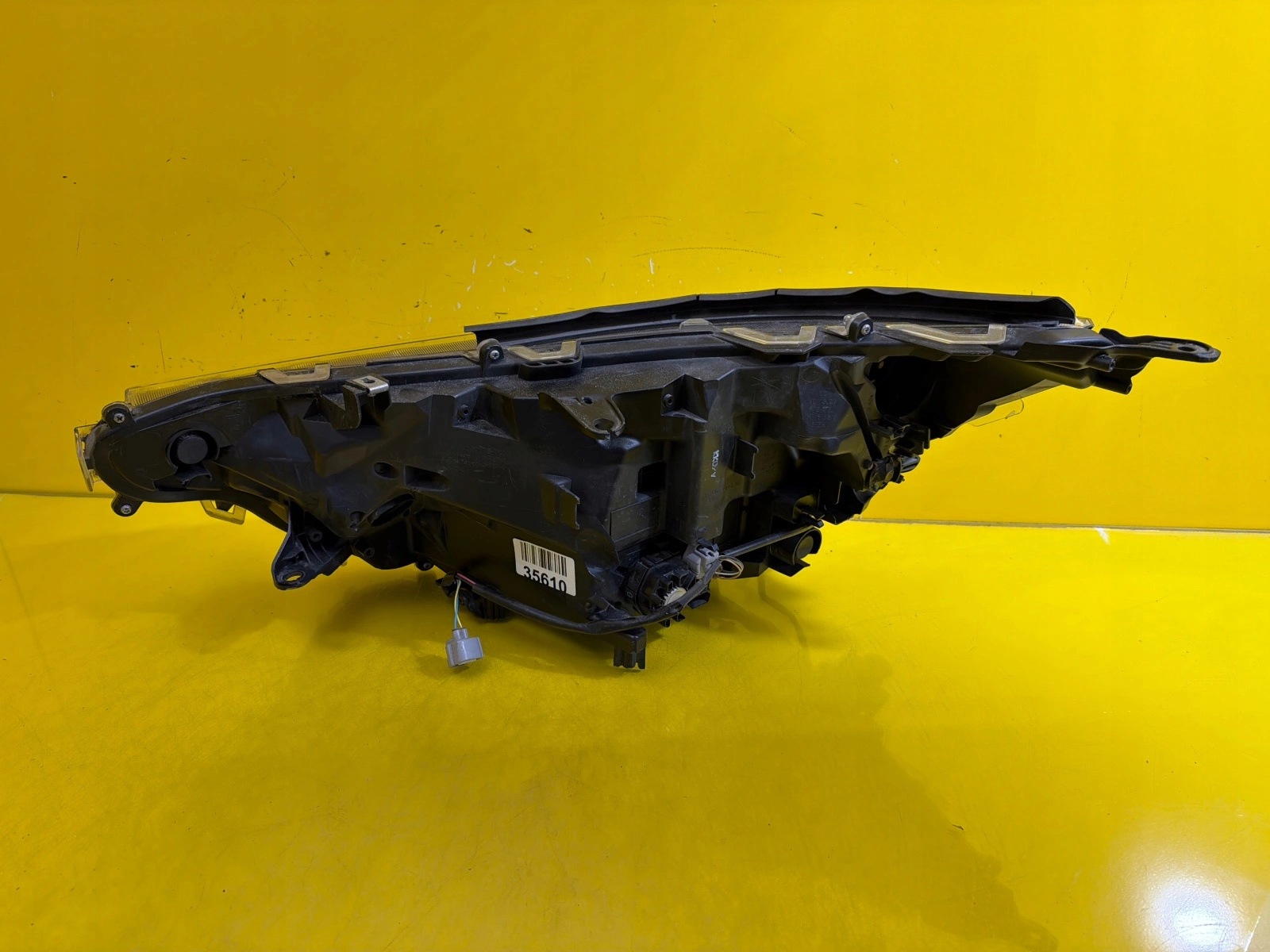 light right Toyota Rav4 V 2019-2022 Full Led