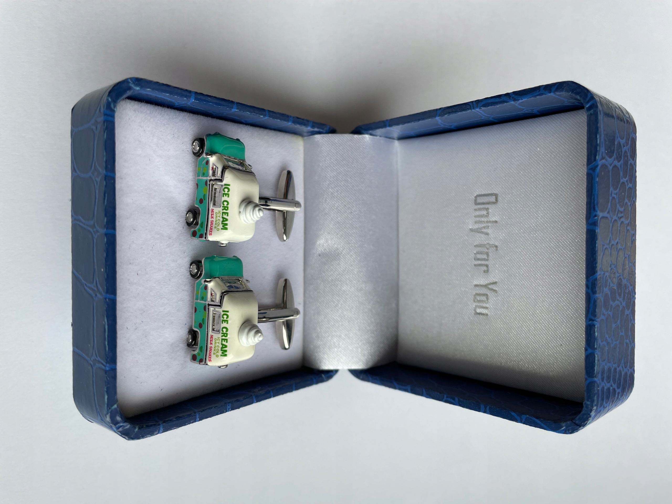 Stříbrné manžetové knoflíčky Exc Polský Fiat 126 Maluch Zmrzlinovač Food Track