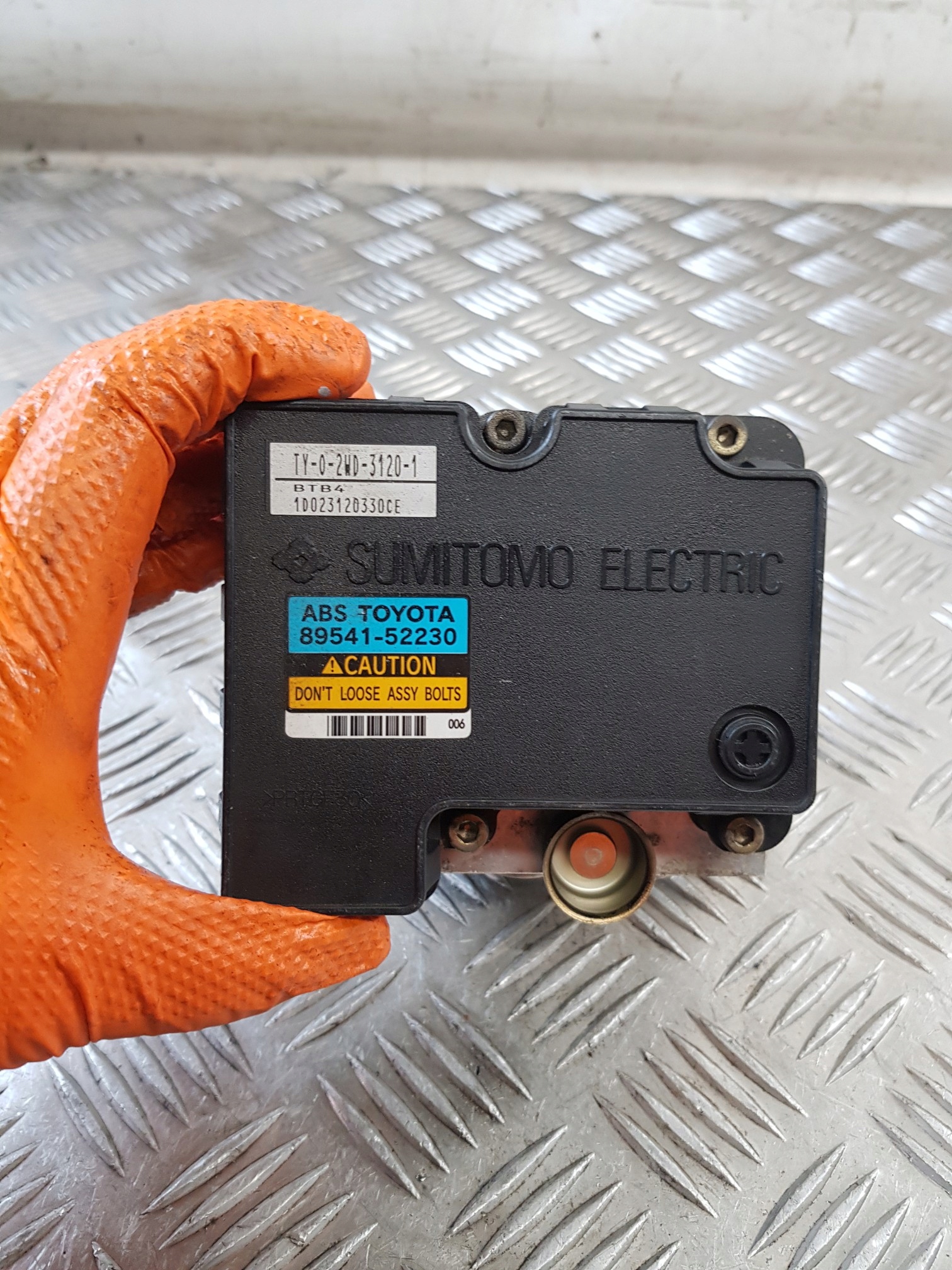 Pompa ABS 4451052300 8954152230 TOYOTA YARIS e 03R