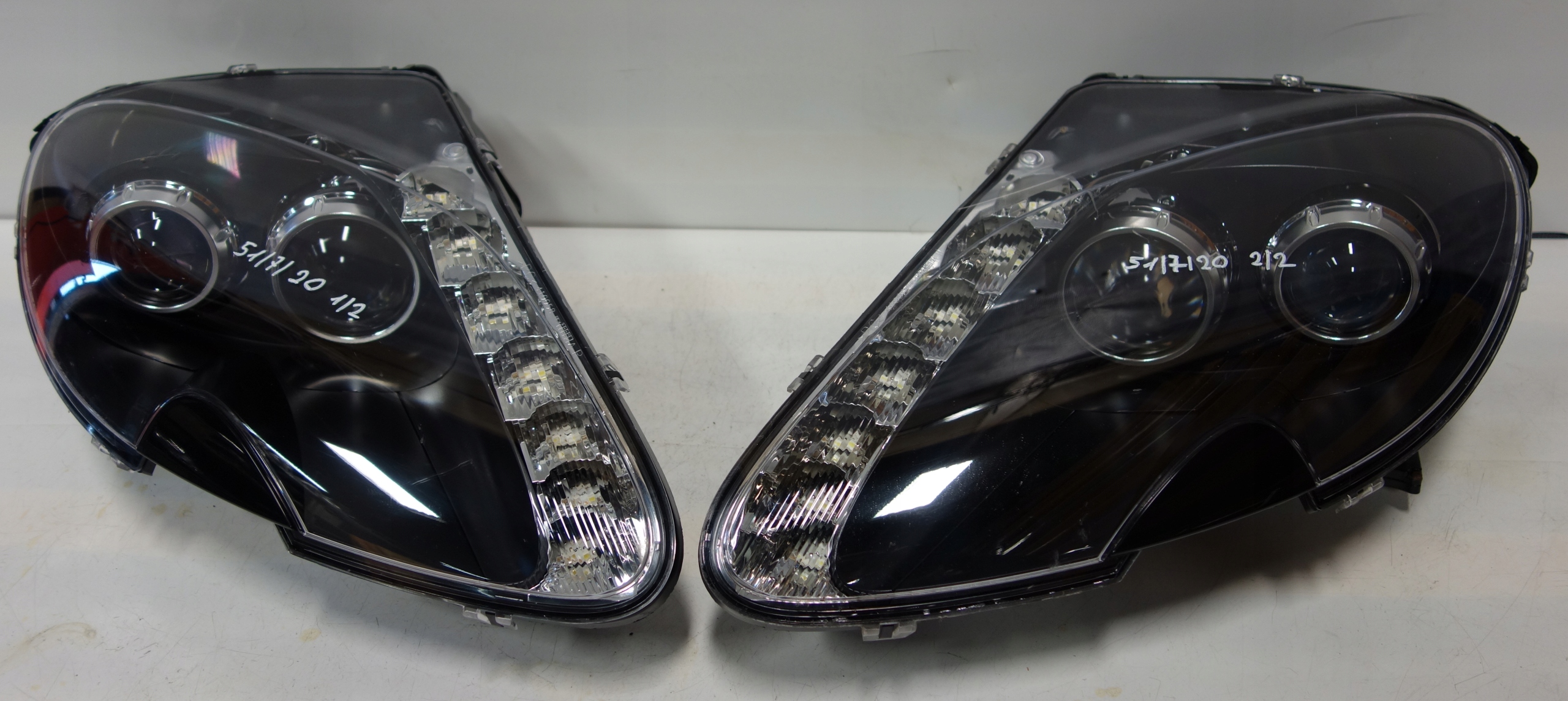 ASTON MARTIN VANTAGE V12 2010-2016 LIFTING LAMPY PRZEDNIE XENON