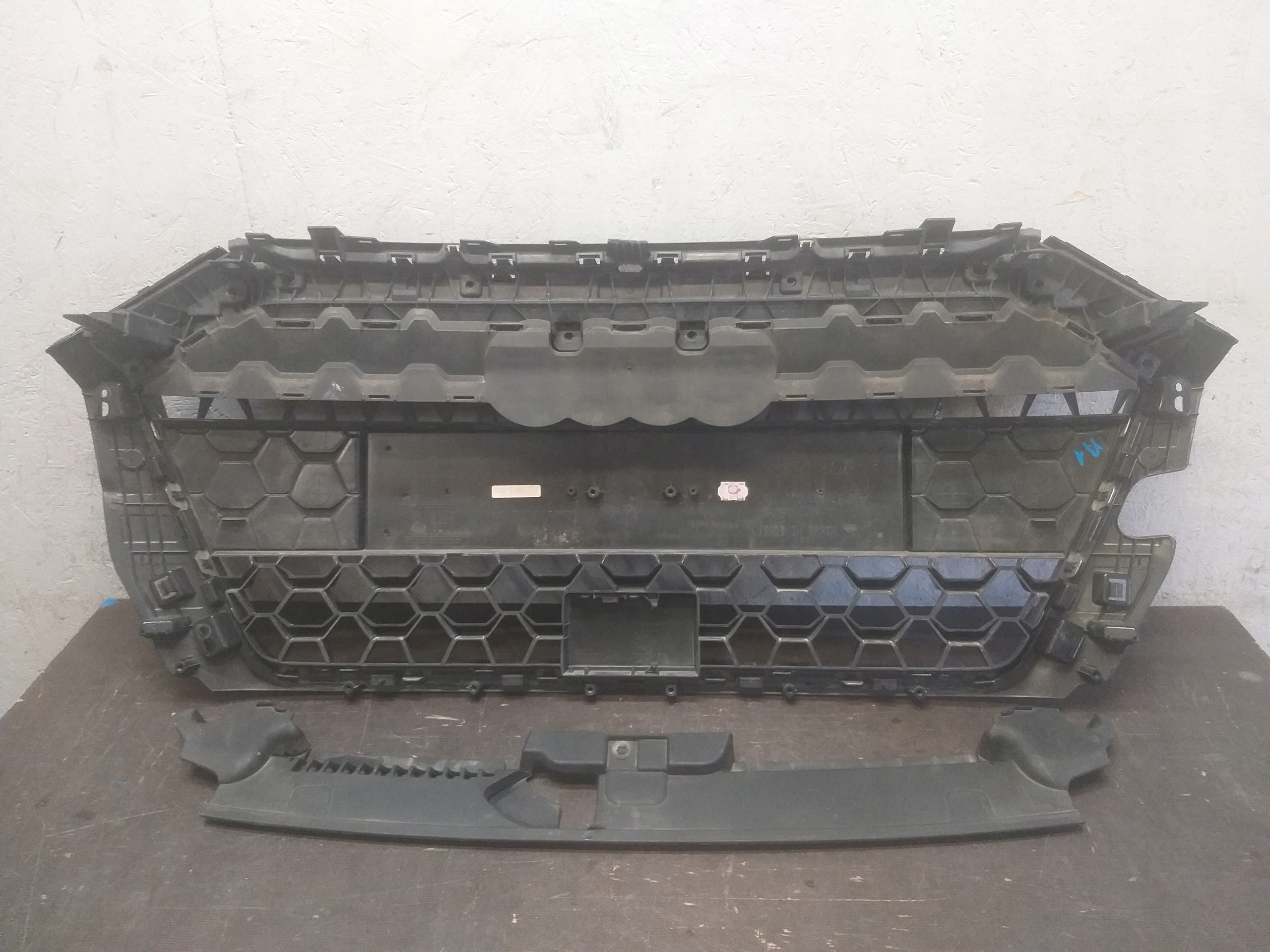 GRIGLIA AUDI A1 82A853651B