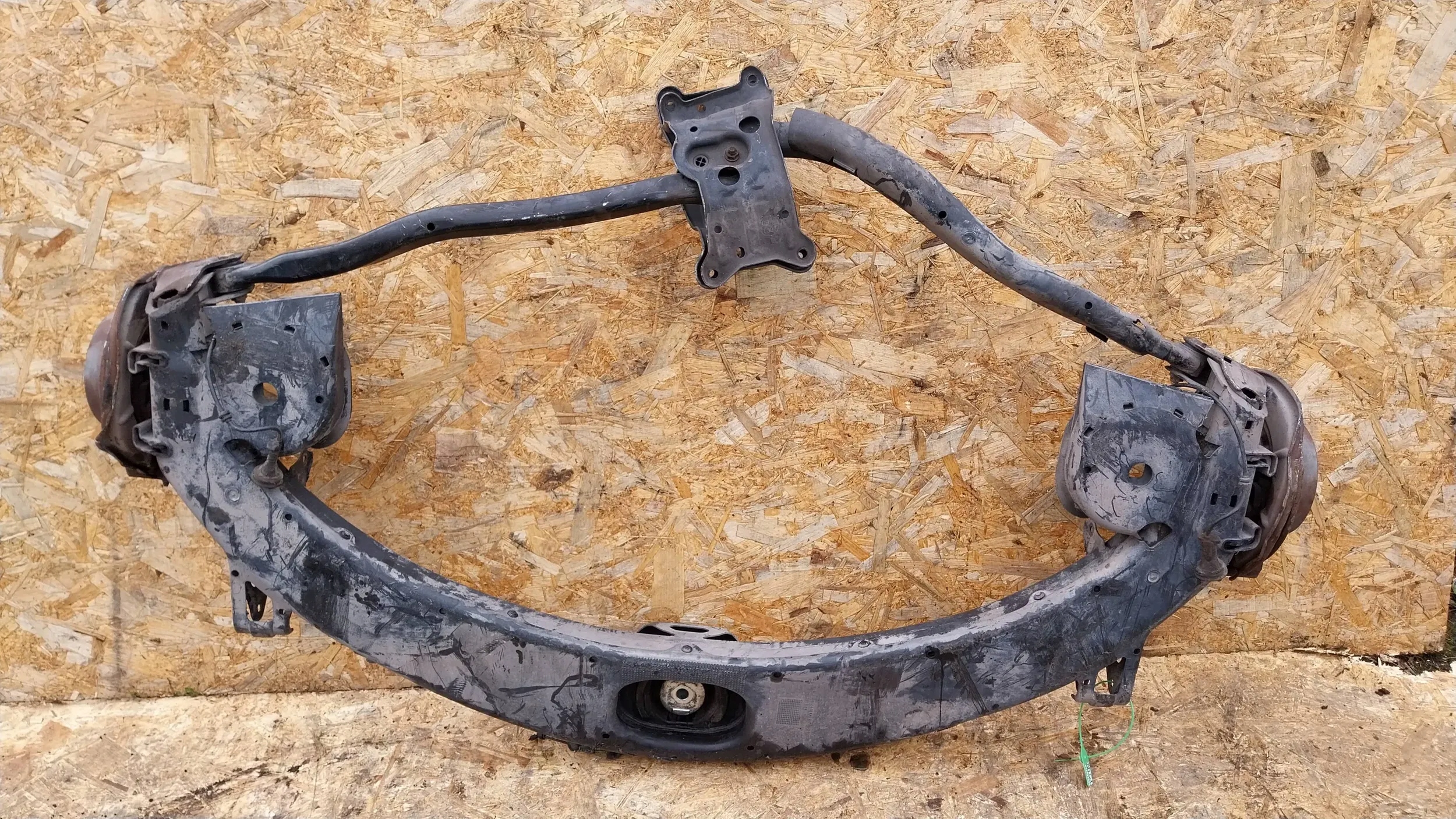 ACHSE ACHSTRÄGER HECK KPL 1693500500 MERCEDES W169 W245