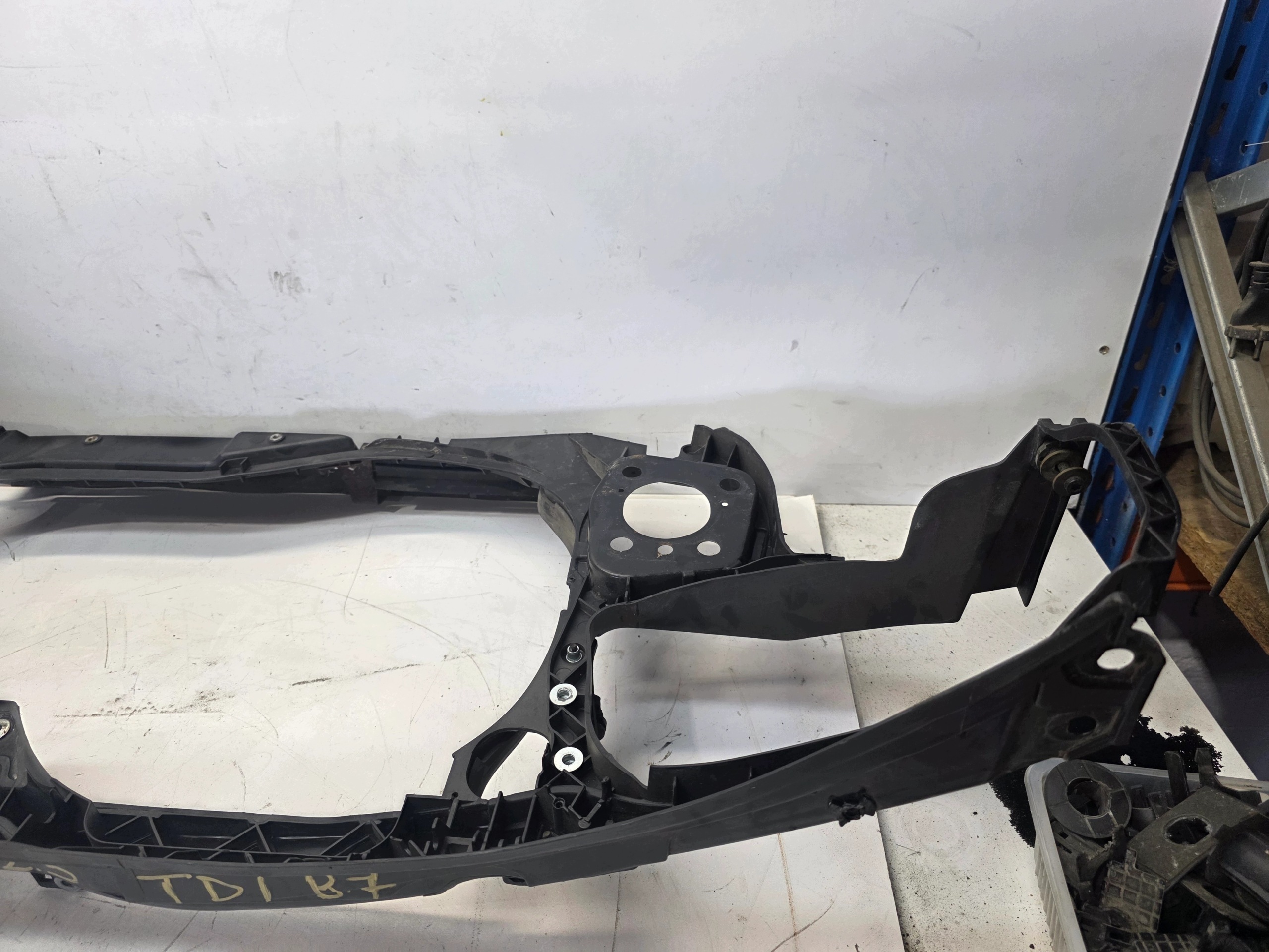 support panel for radiators unprotected AUDI A4 B7 2.5 TDI 8E0805594