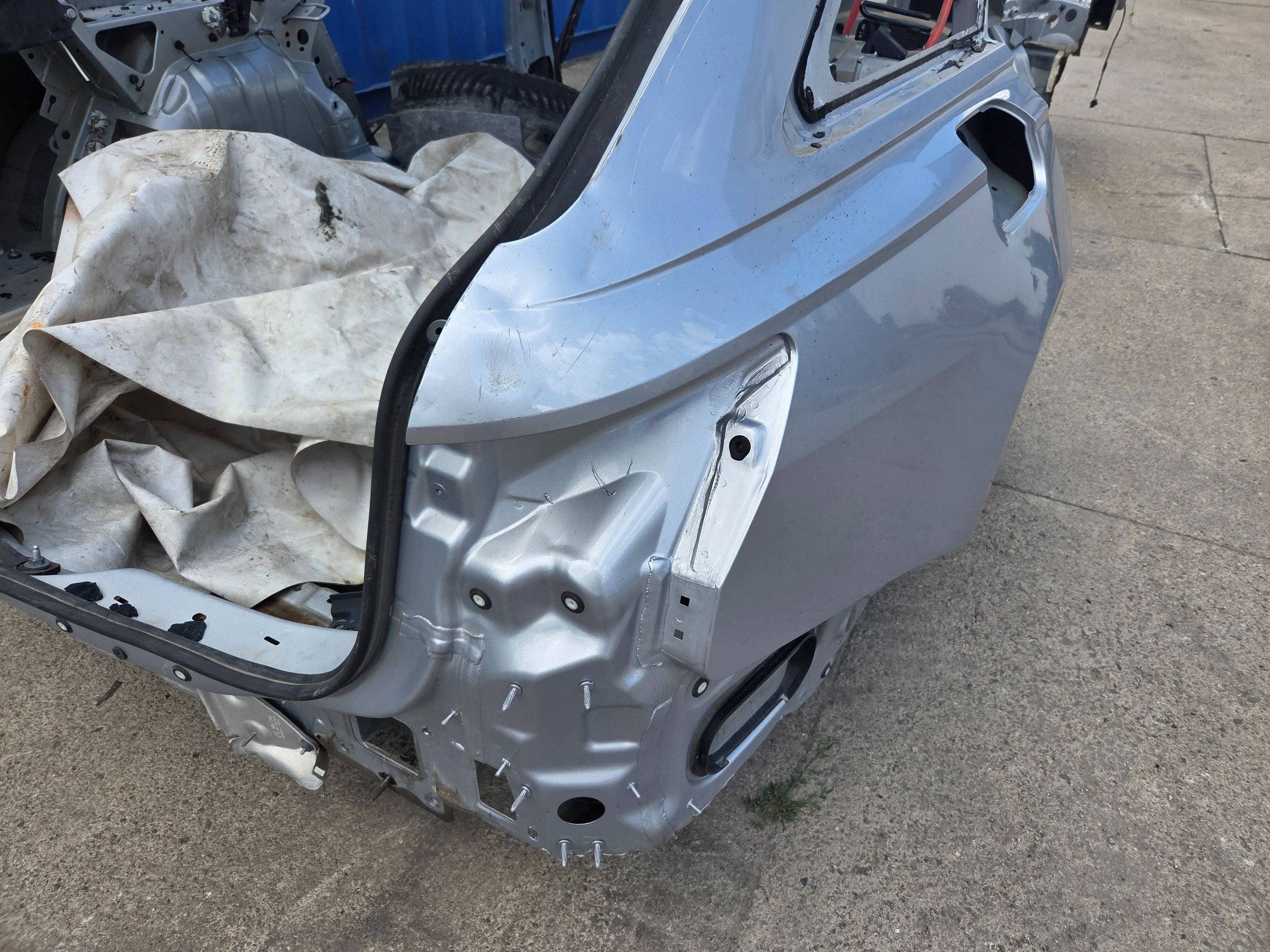Audi RS6 C8 4K quarter rear right