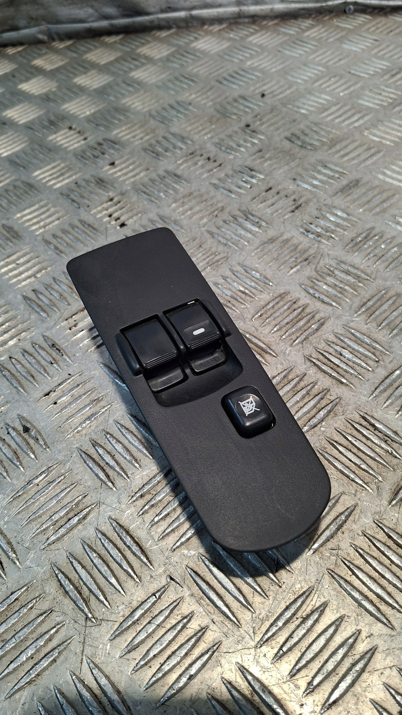 window control switch left front MITSUBISHI COLT VI
