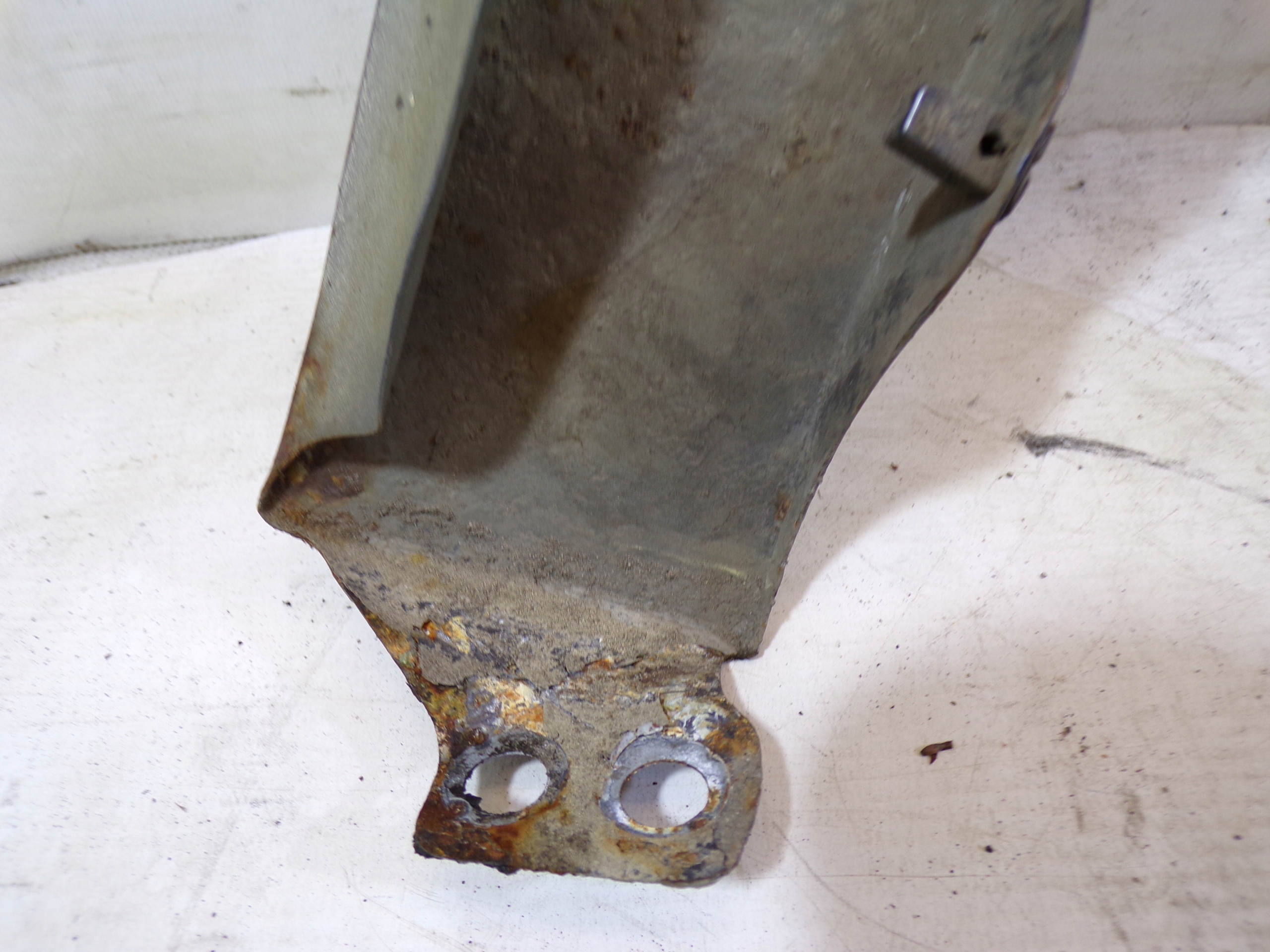 fender left front VOLKSWAGEN GOLF 5 V KOMBI JETTA colour LD7X
