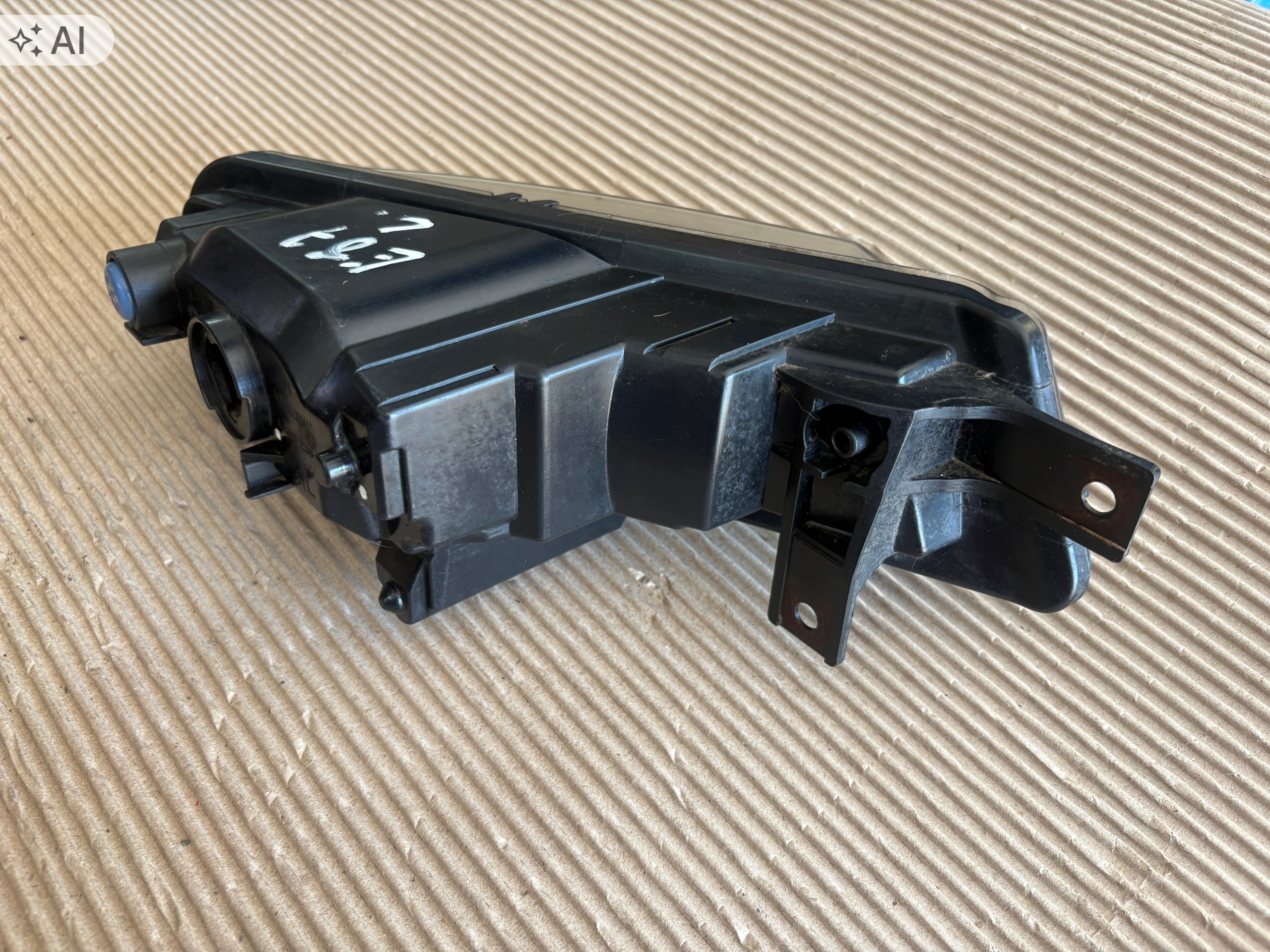 BMW E87 Nebelscheinwerfer links 1305236322
