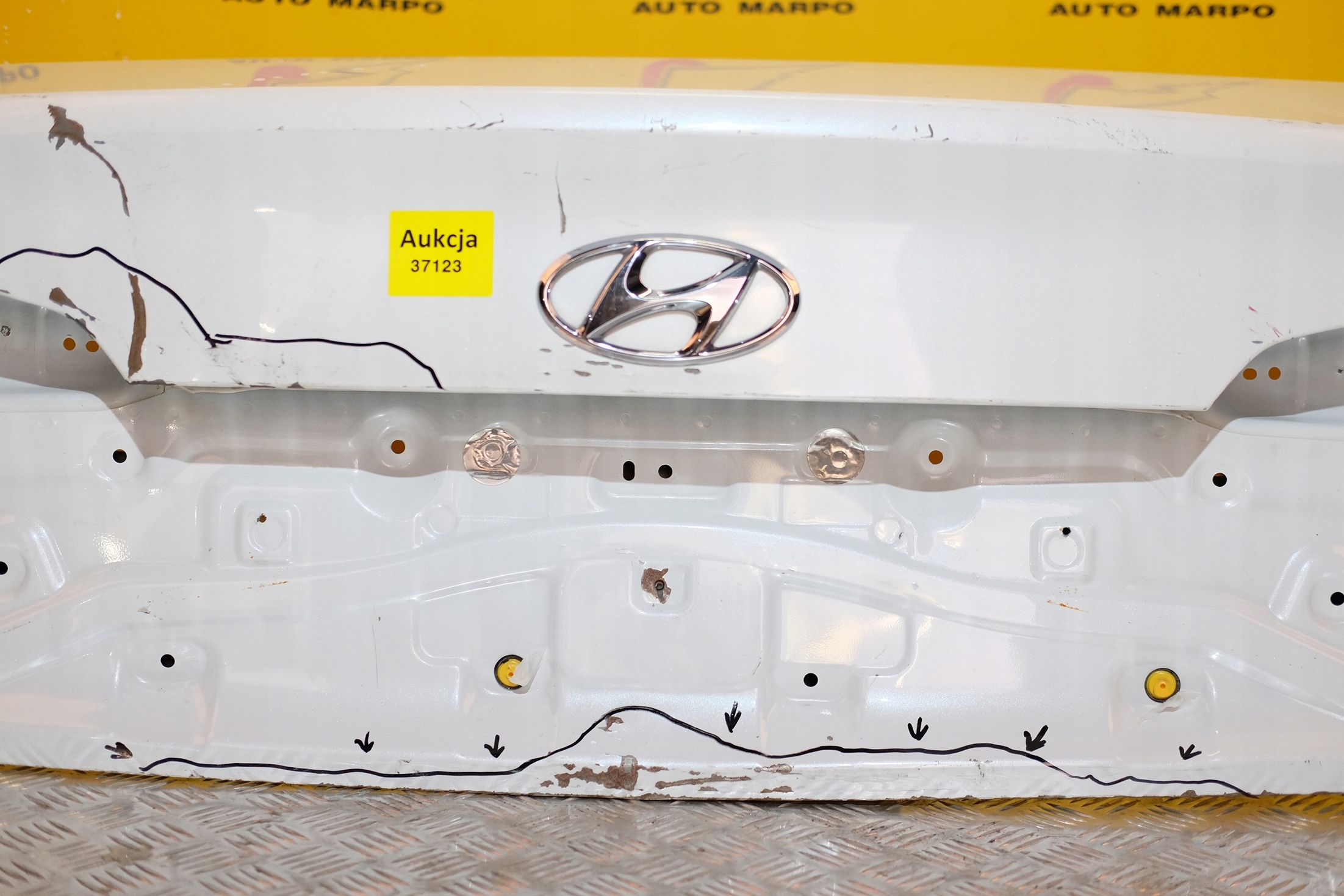 HYUNDAI SONATA 2015 16- KLAPA BAGAŻNIKA TYŁ TYLNA Strona zabudowy tył