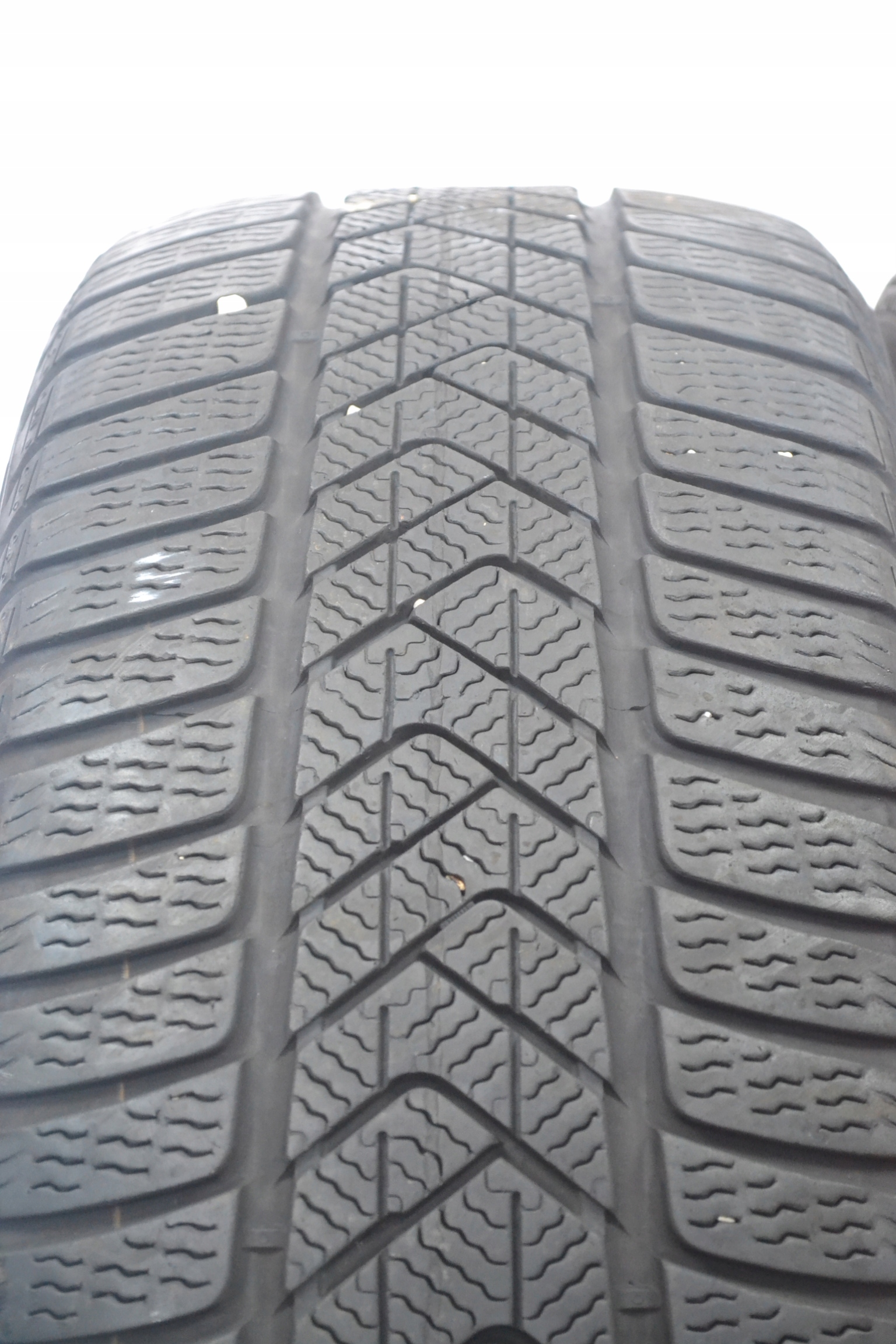 225/45R18 95H PIRELLI SOTTOZERO 3 RFT x2szt 7599z Sezon zimowe