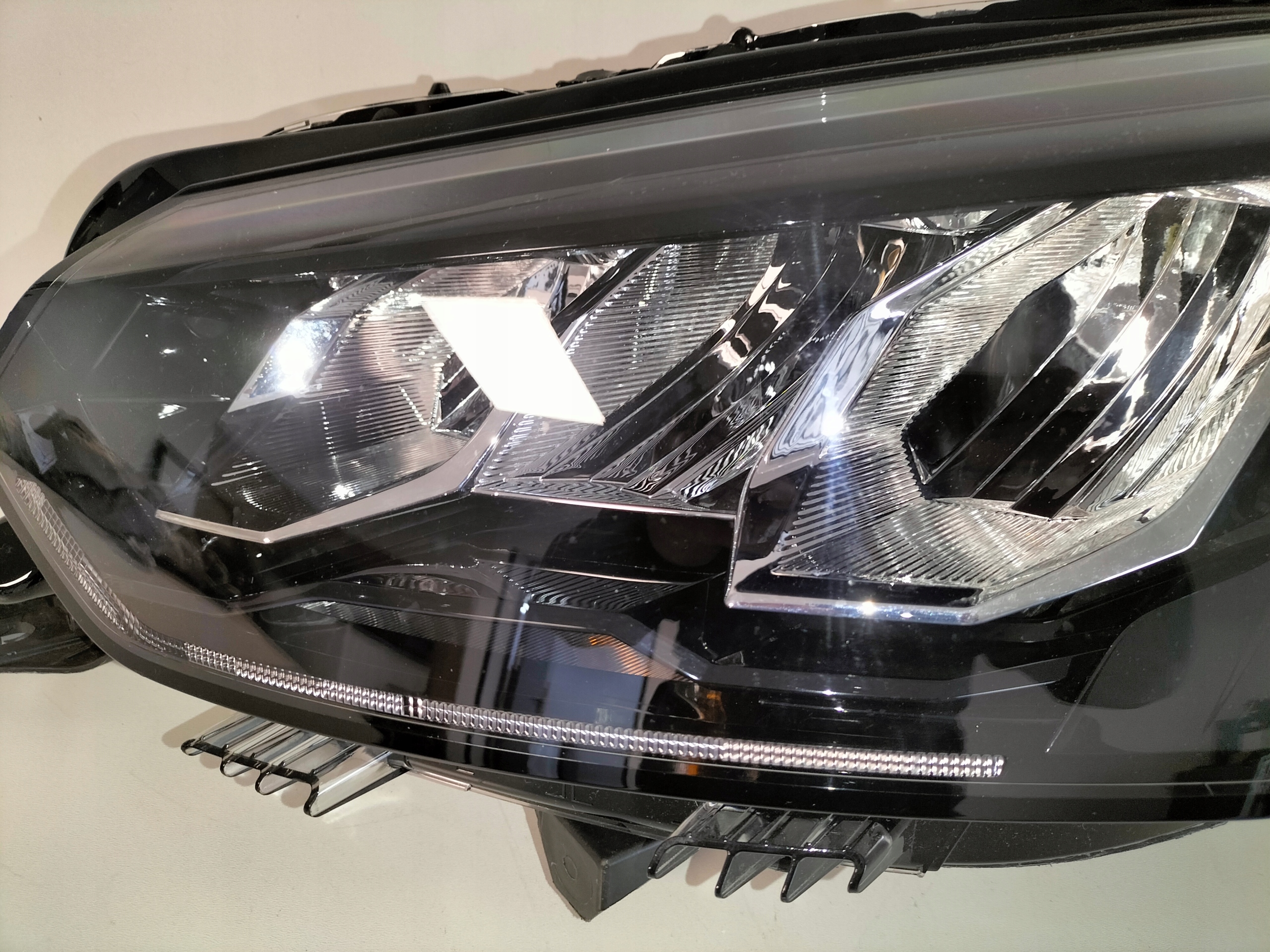 light front reflektor left PEUGEOT 208 2008 II 19