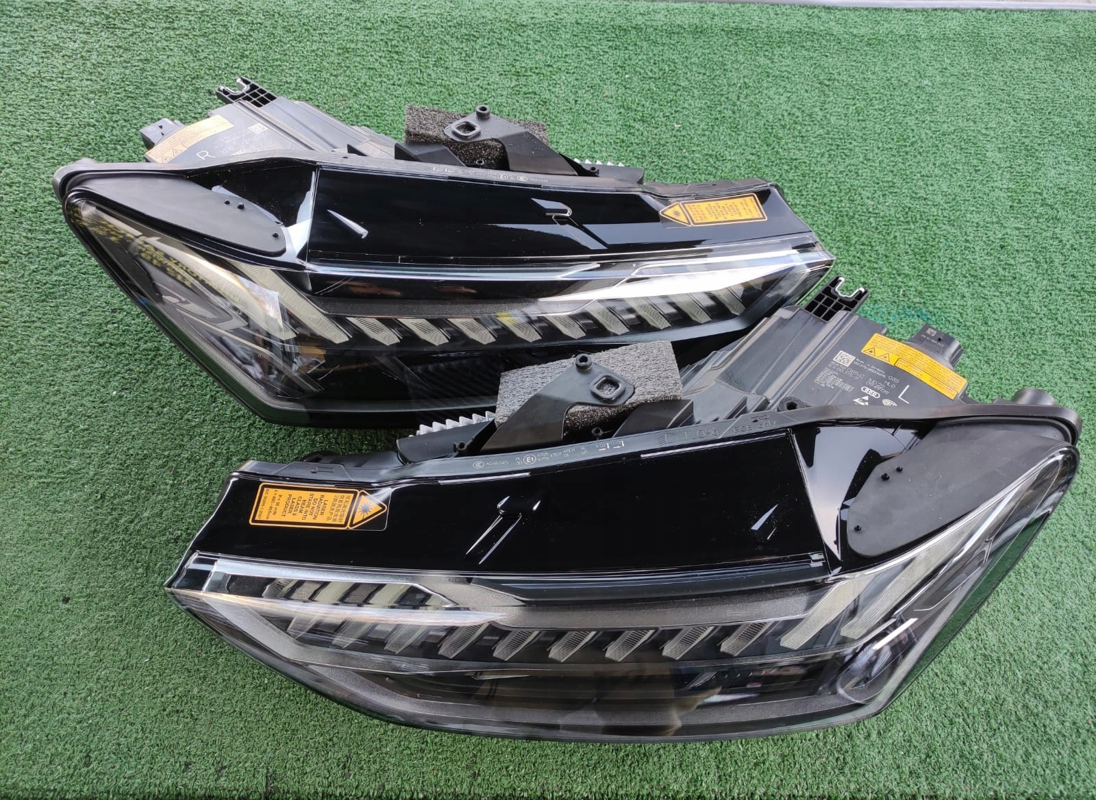 ИДЕАЛЬНЫЕ В СБОРЕ ФАРЫ LASER AUDI Rs6k0 Rs7k8