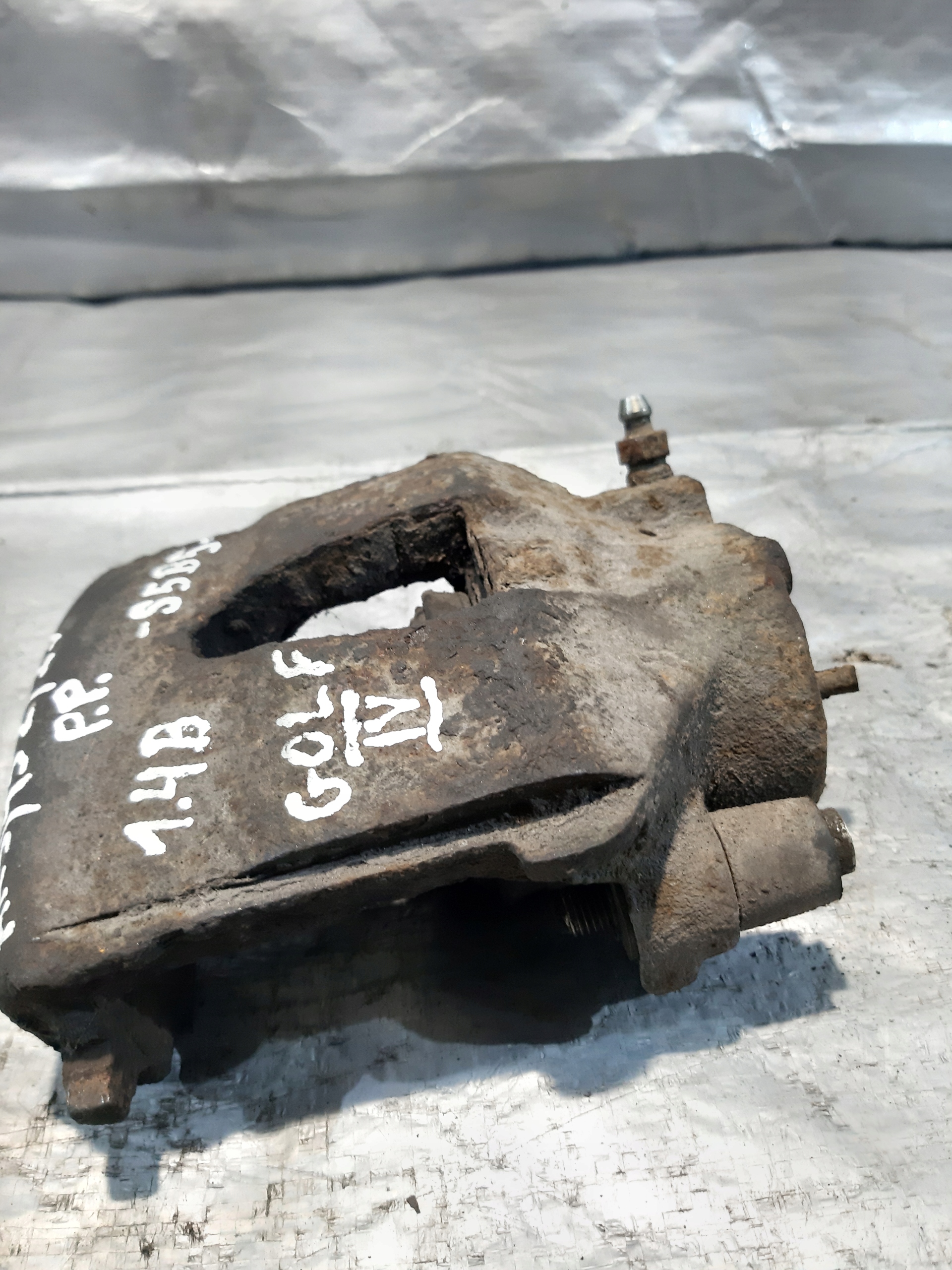 caliper brake right front VW GOLF IV 4 1.4B