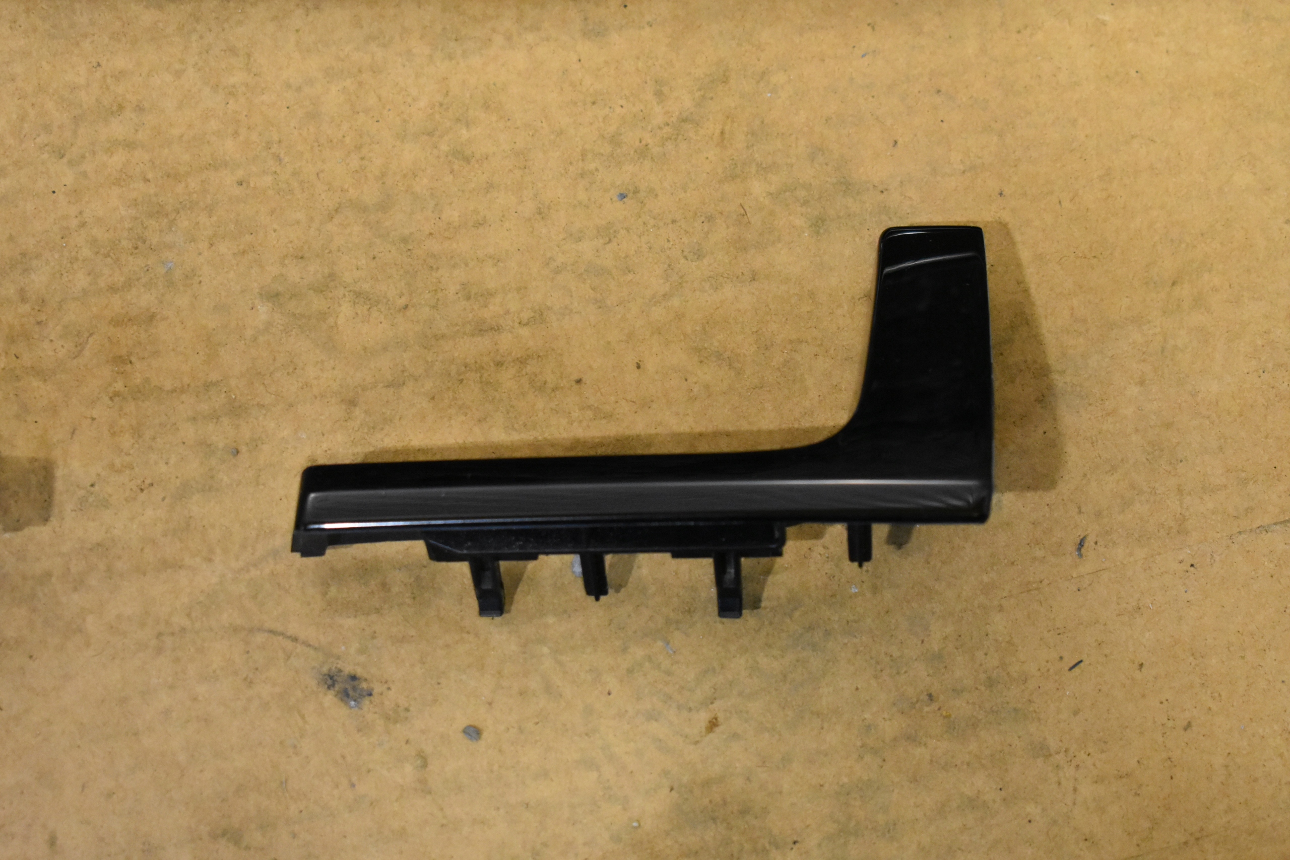 Moulage DECORY Console PORSCHE CAYENNE 9Y 1