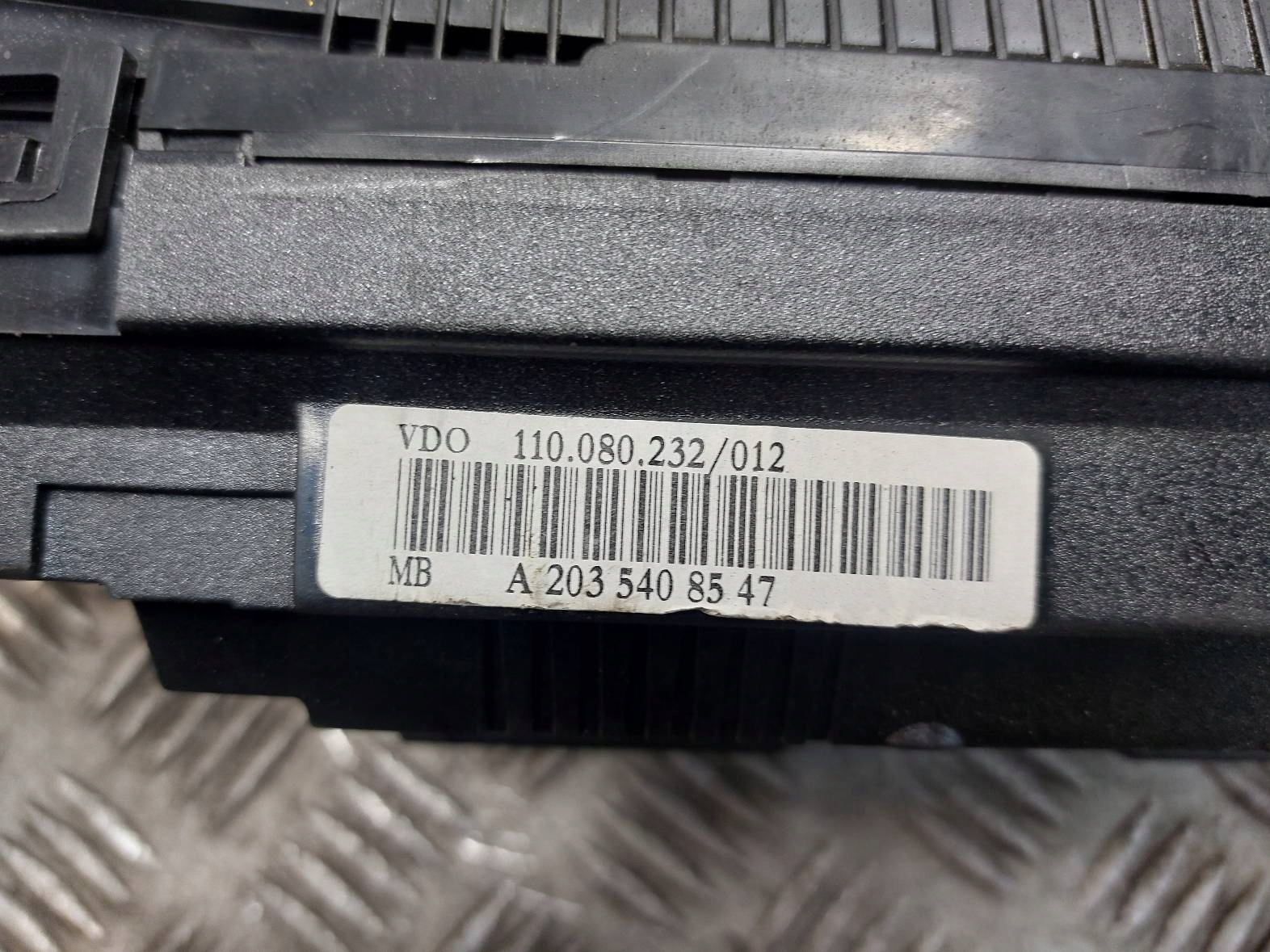 dials dials MERCEDES-BENZ W203 C220 A2035408547