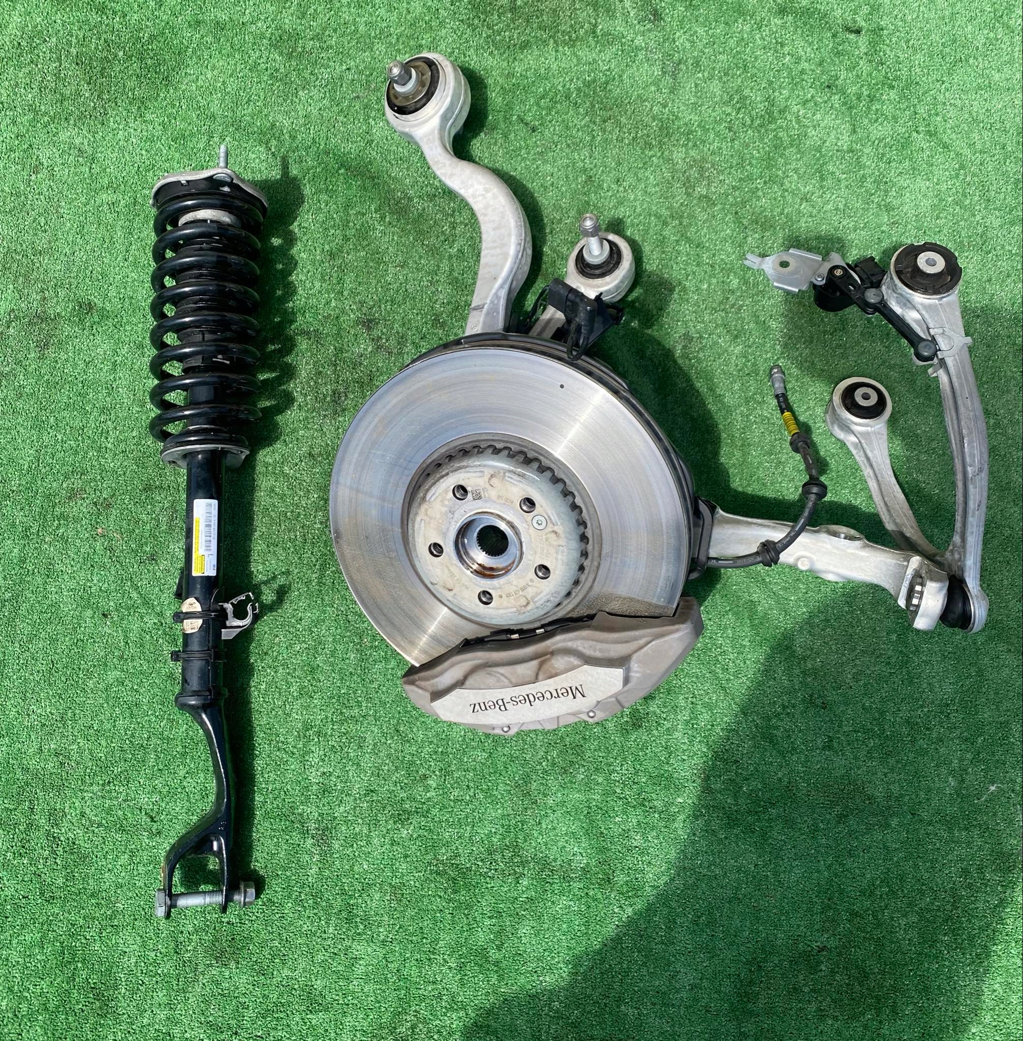 MERCEDES EQC N293 293 ЦАПФА ЛІВА ПЕРЕДНЯ АМОРТИЗАТОР РИЧАГ КОМПЛЕКТ