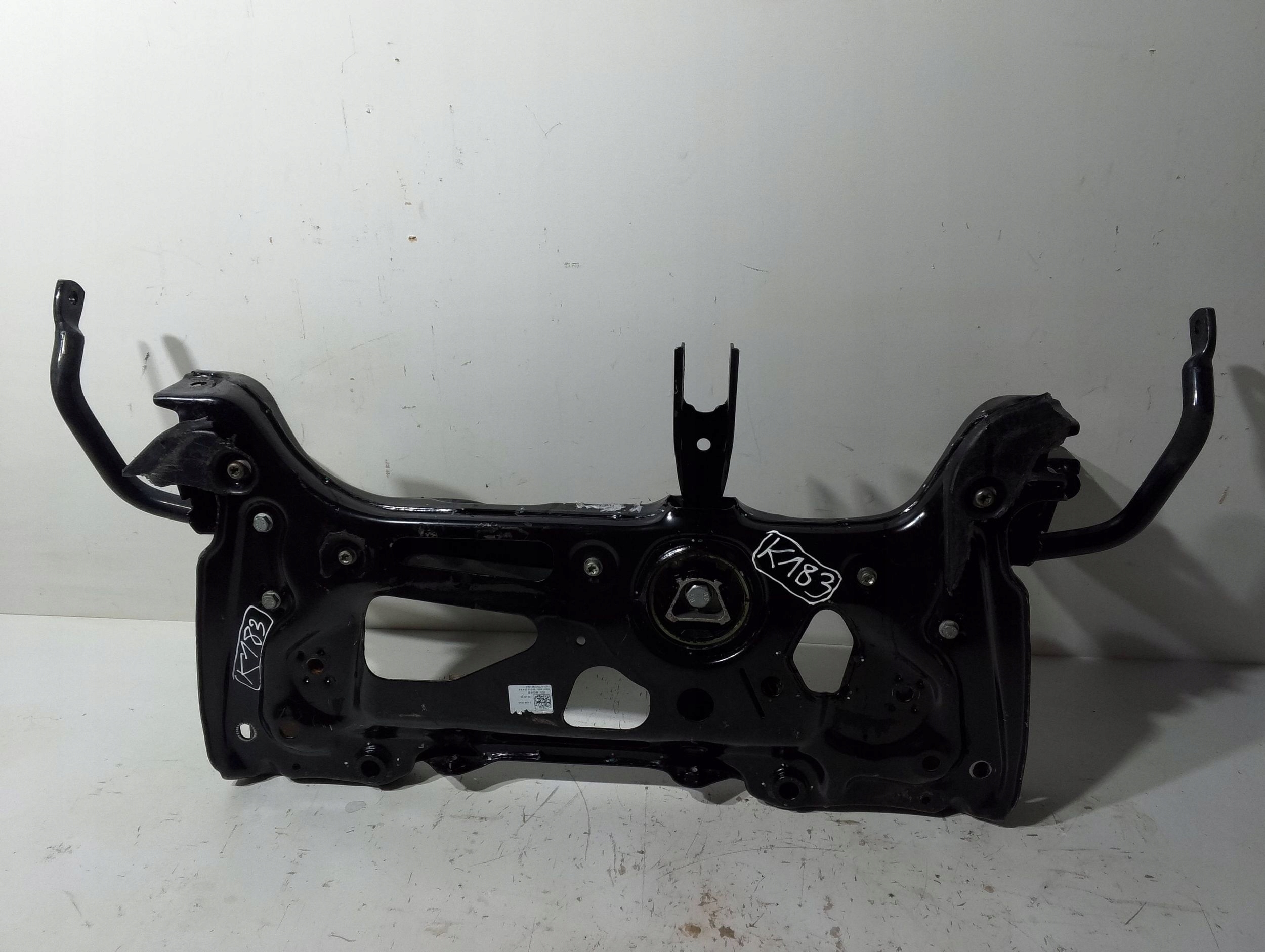 Volkswagen Tiguan axle beam front 3Q0199313AS (K183)